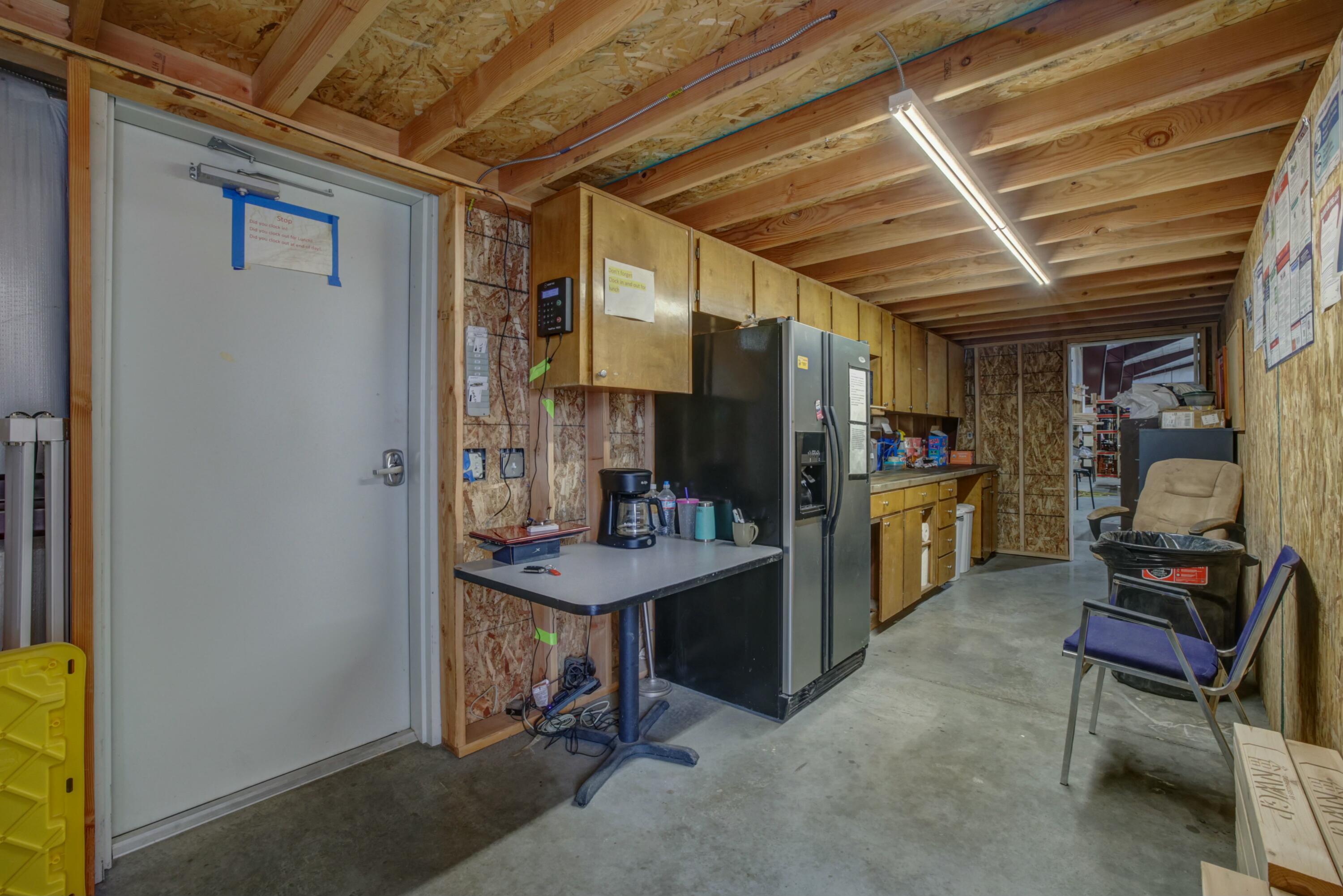 Crr16 - Commercial Sale