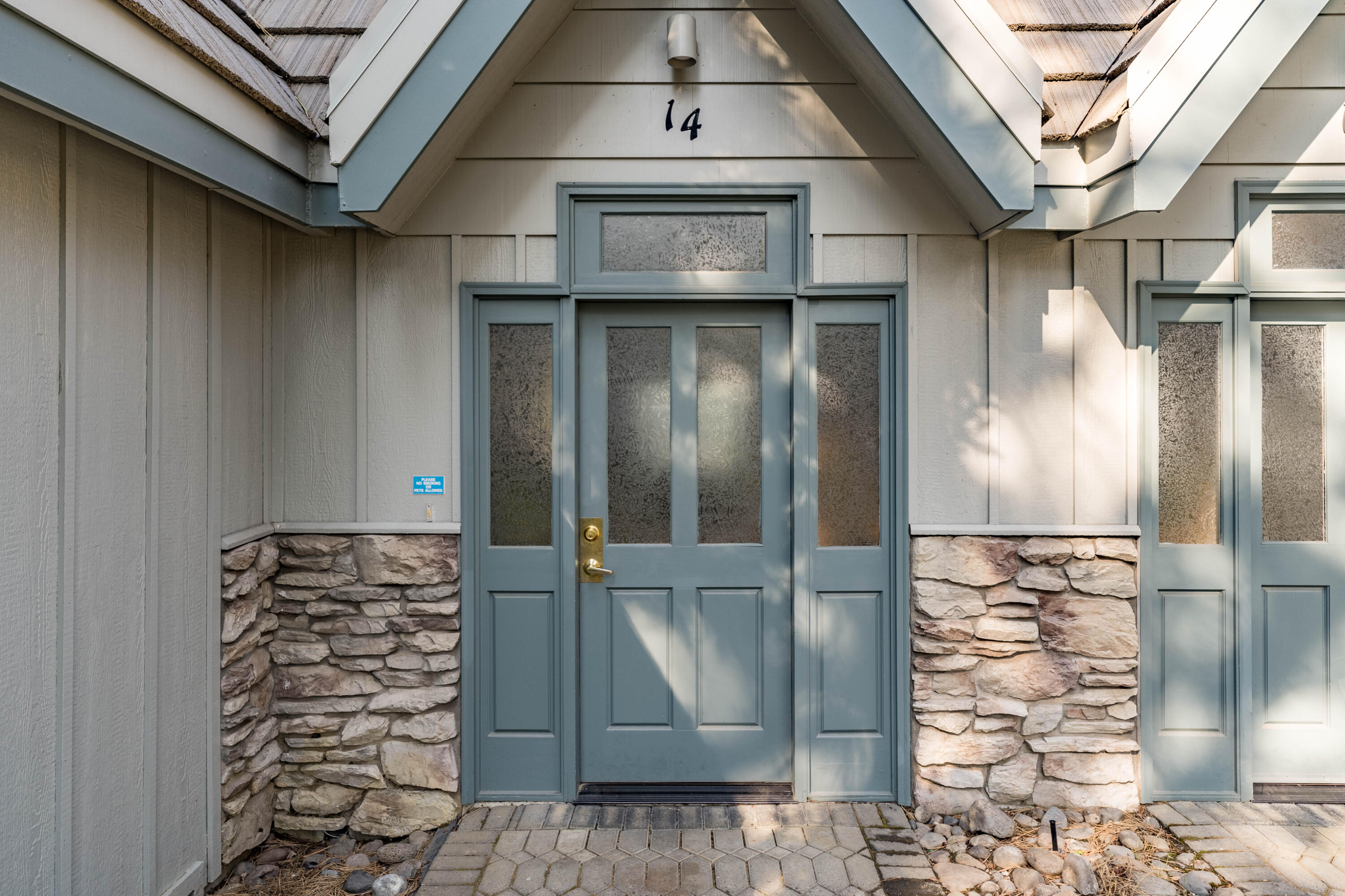 StoneTH - Residential