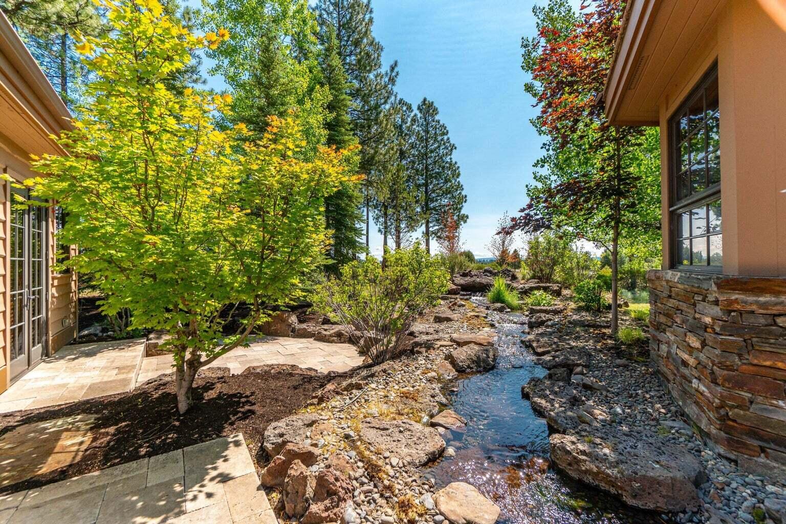 The Highlands at Broken Top - Residential
