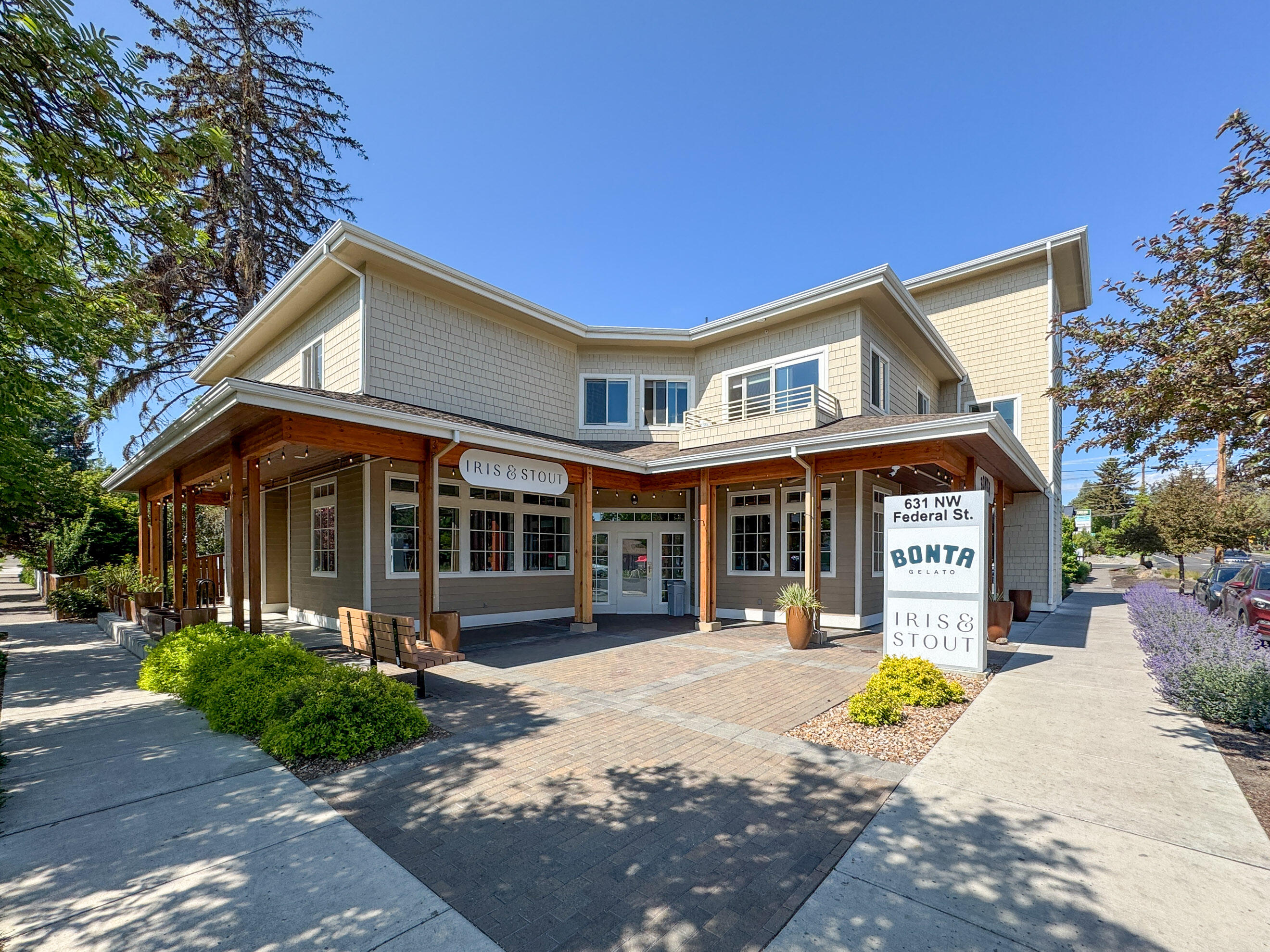 Highland - Commercial Sale