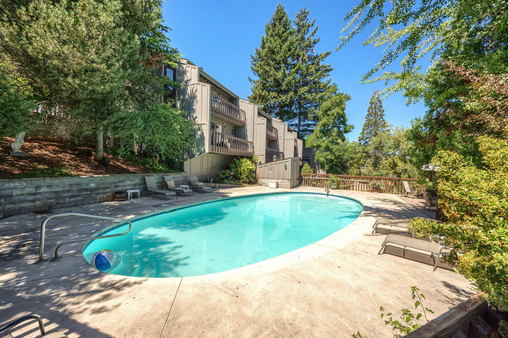 Ravenwood Townhomes - Residential