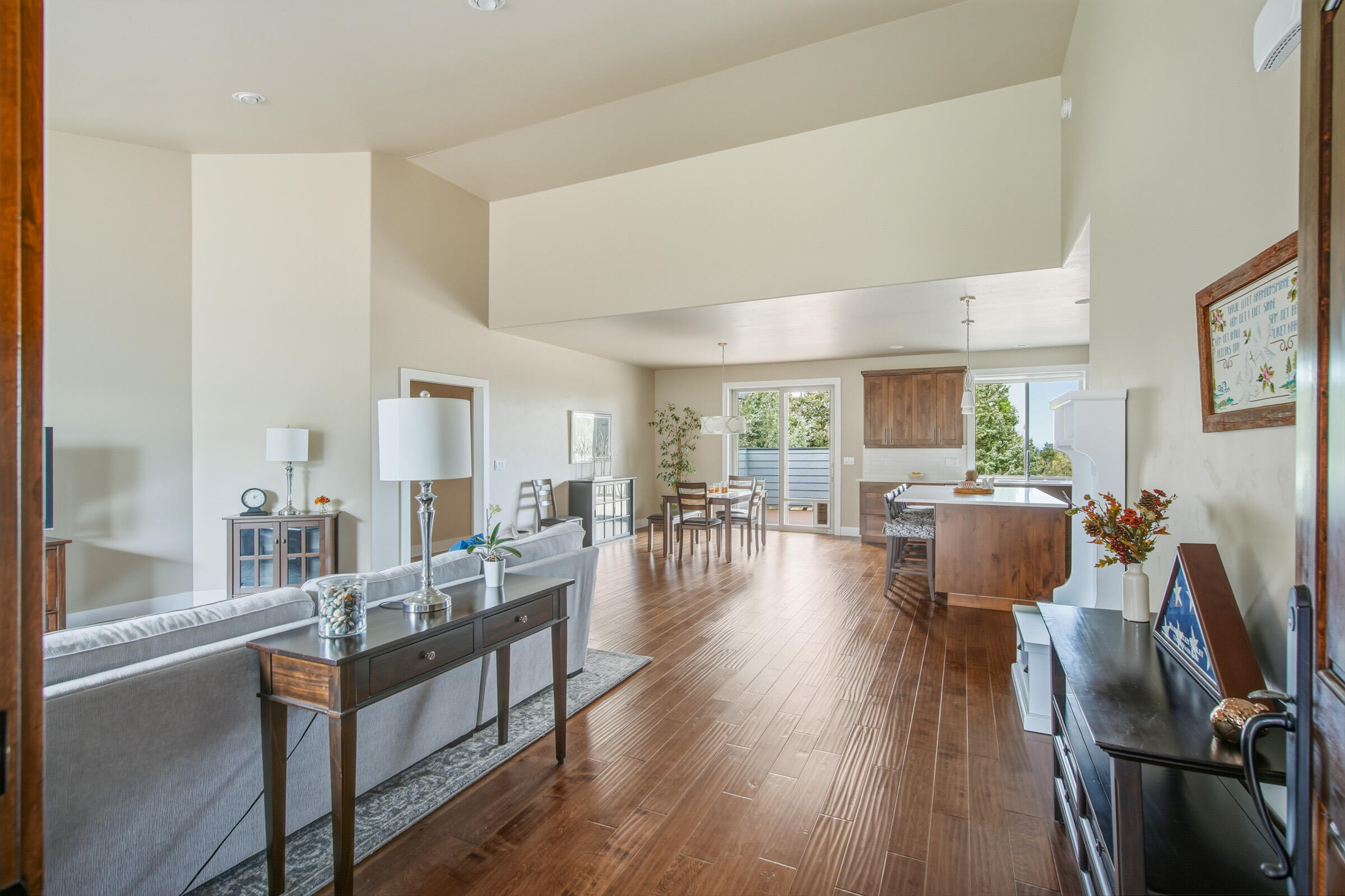 Eagle Crest - Residential