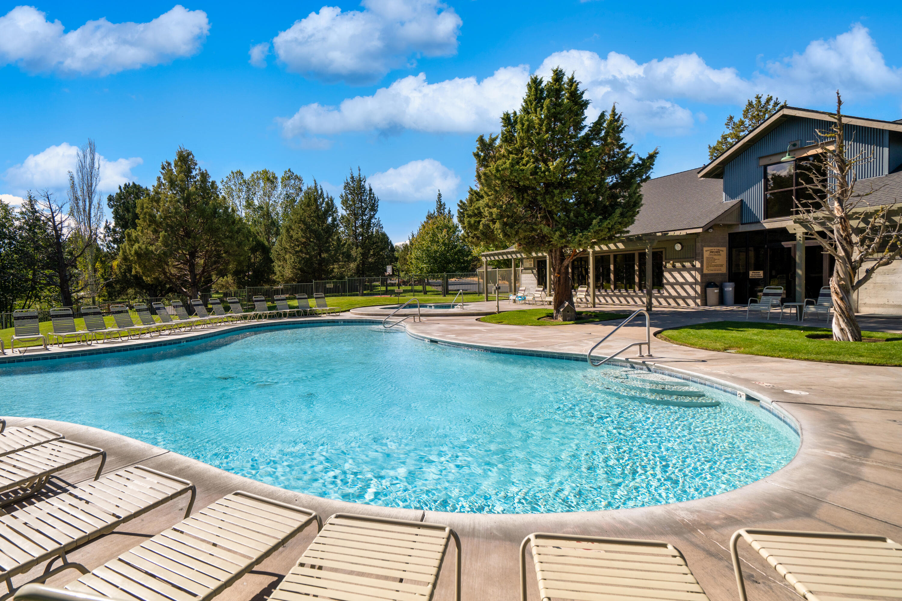 Eagle Crest - Residential