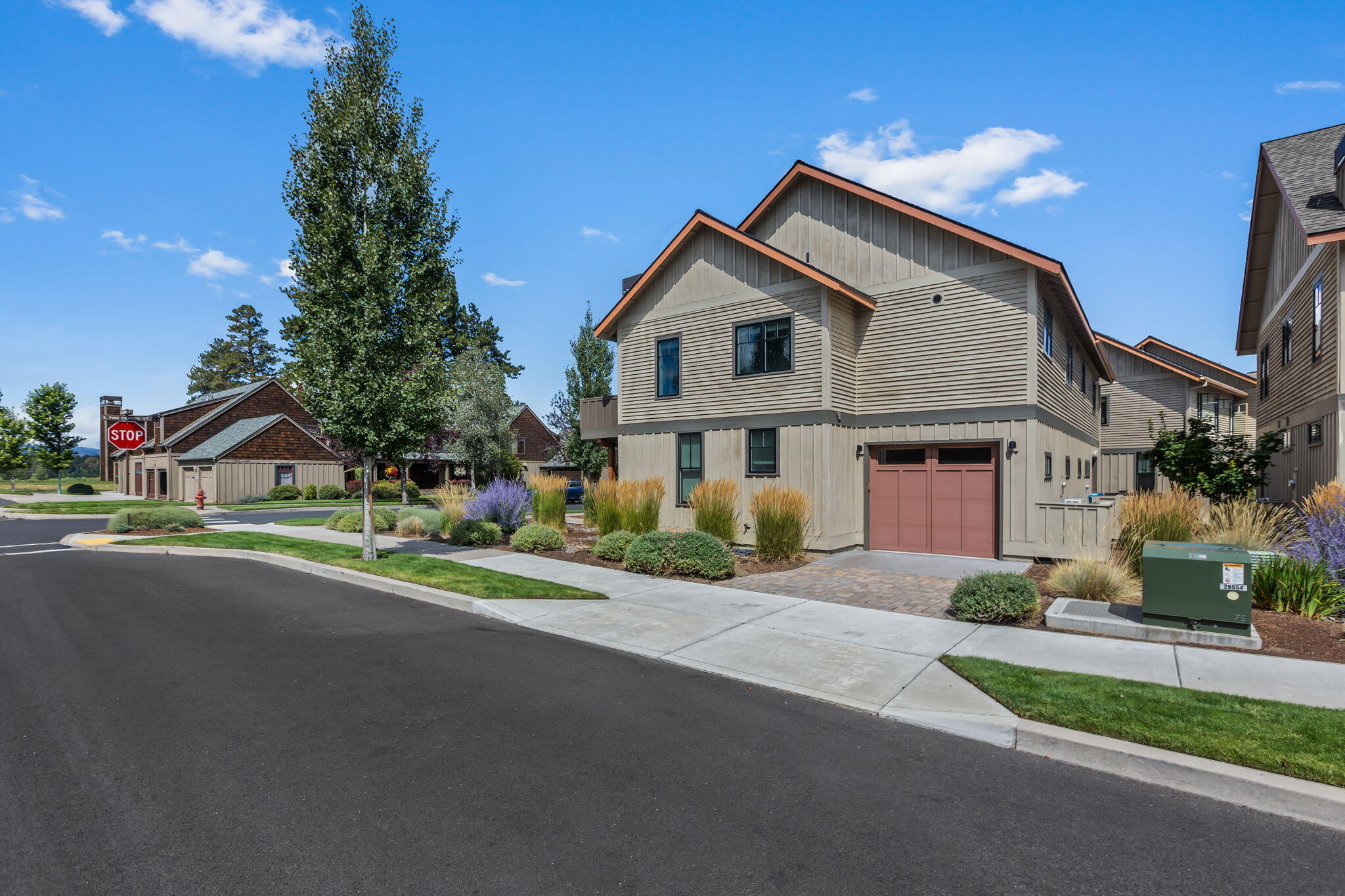Peaks@Pine Meadow - Residential