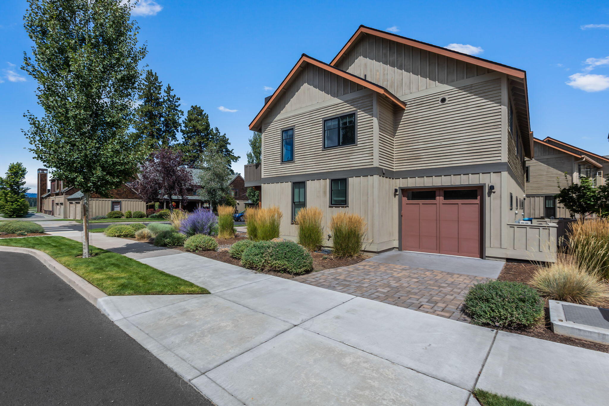 Peaks@Pine Meadow - Residential
