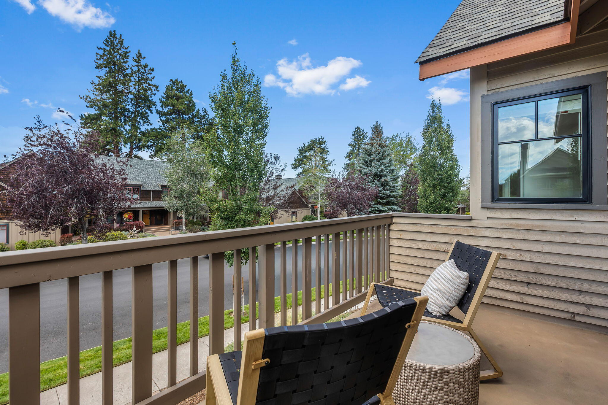 Peaks@Pine Meadow - Residential