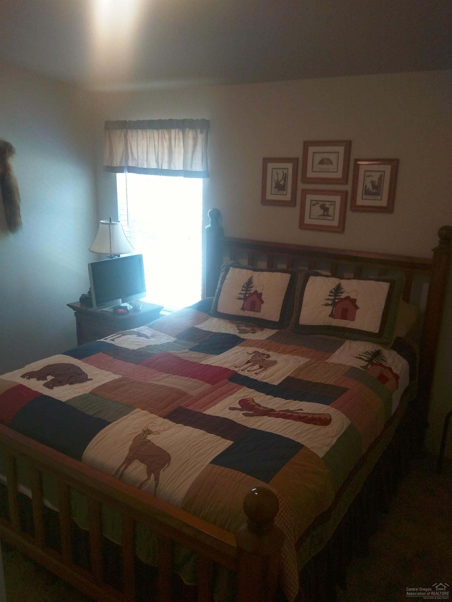 Wagon Trail Acreages - Residential