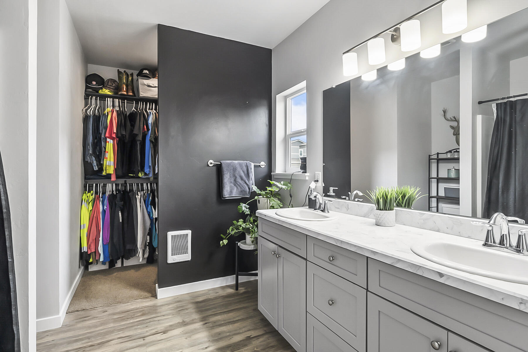 Huntington Meadows - Residential