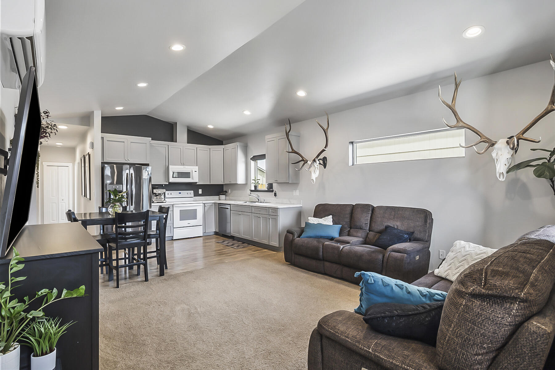 Huntington Meadows - Residential