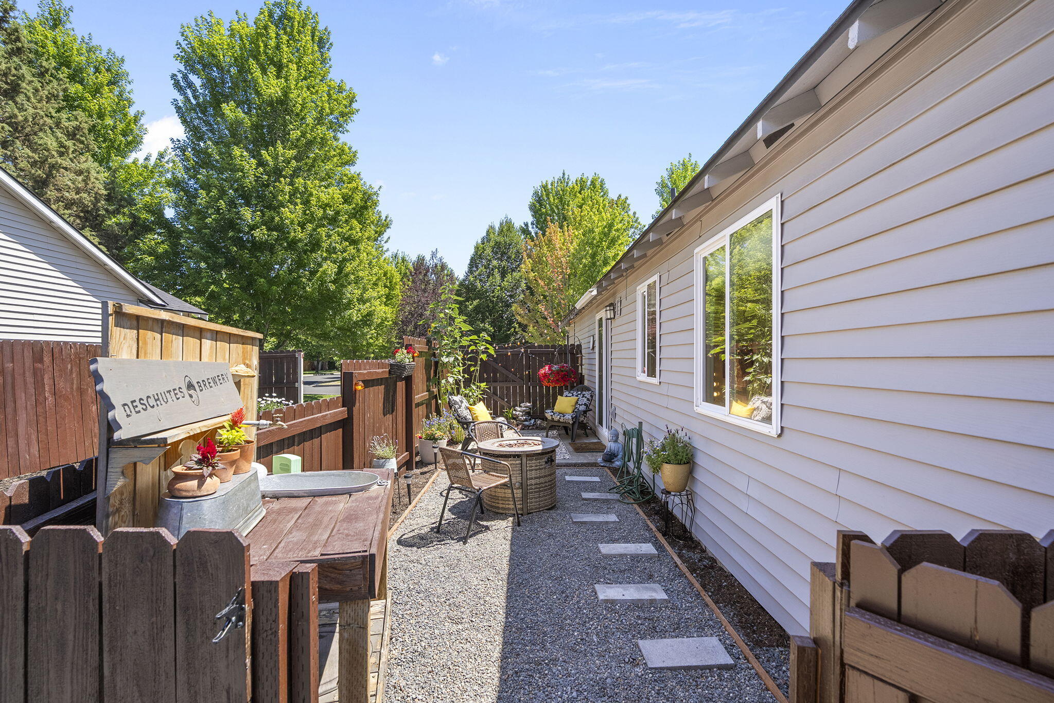 Larkspur - Residential