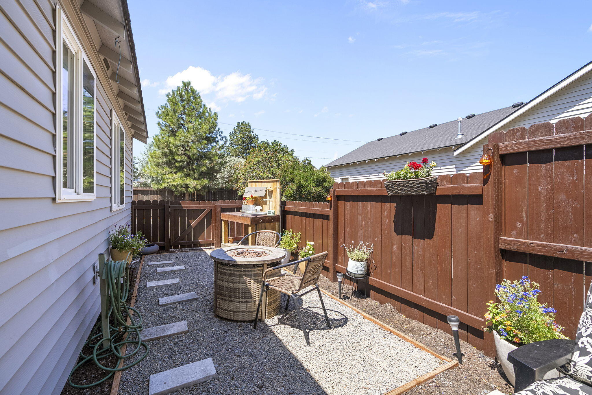 Larkspur - Residential