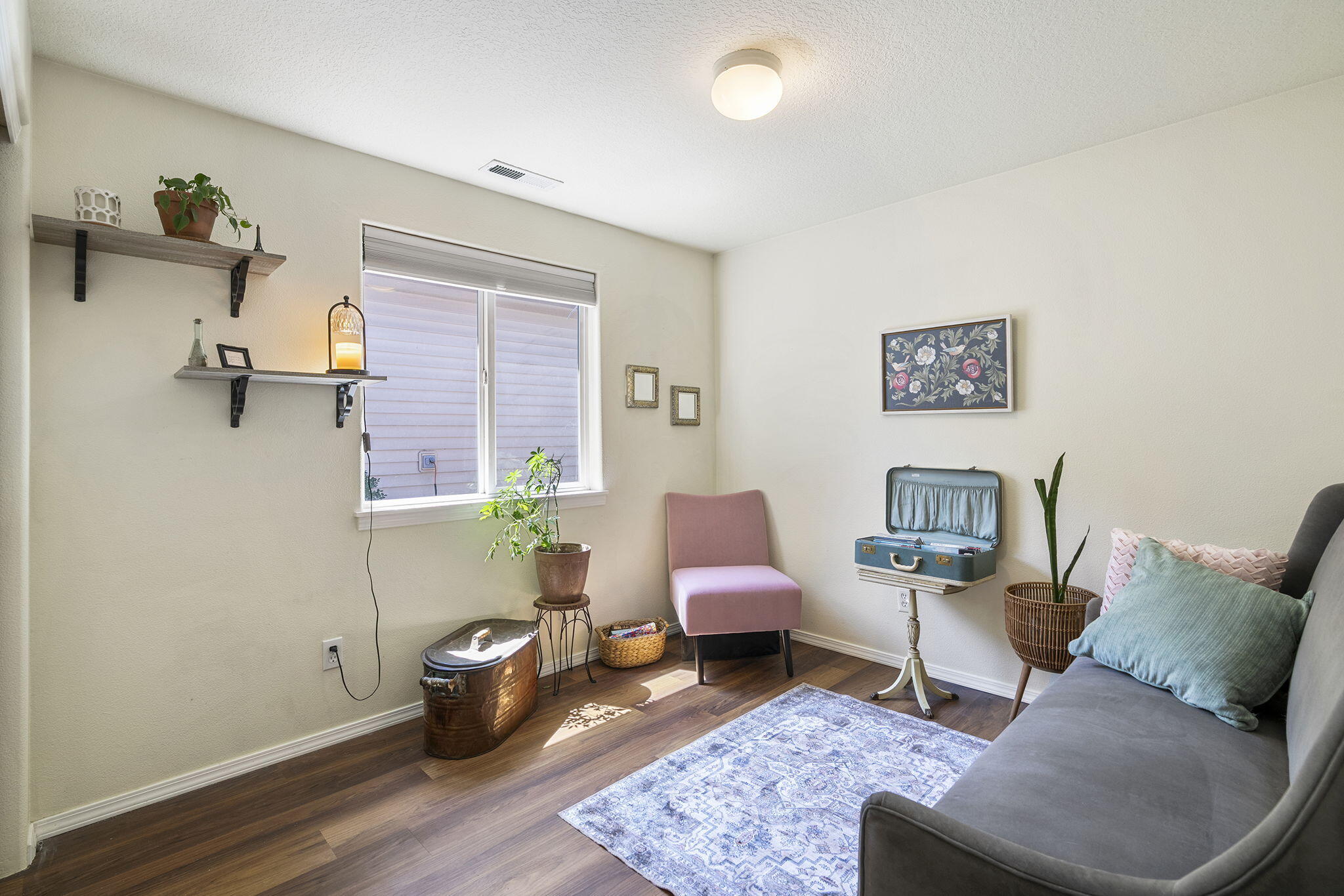 Larkspur - Residential