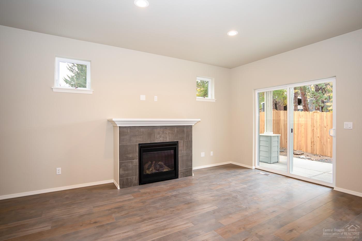 CLAB - Commercial Sale