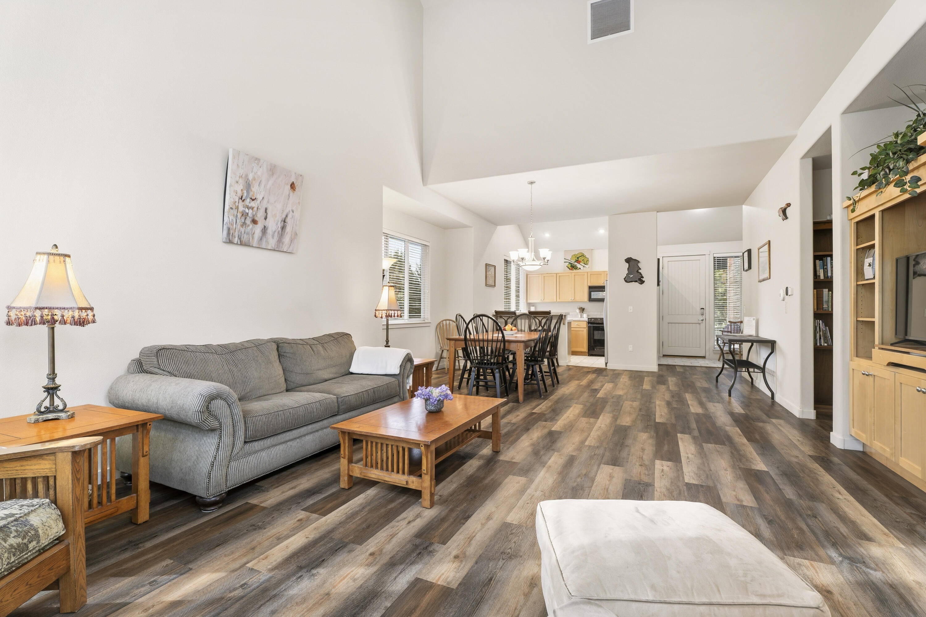 Eagle Crest - Residential