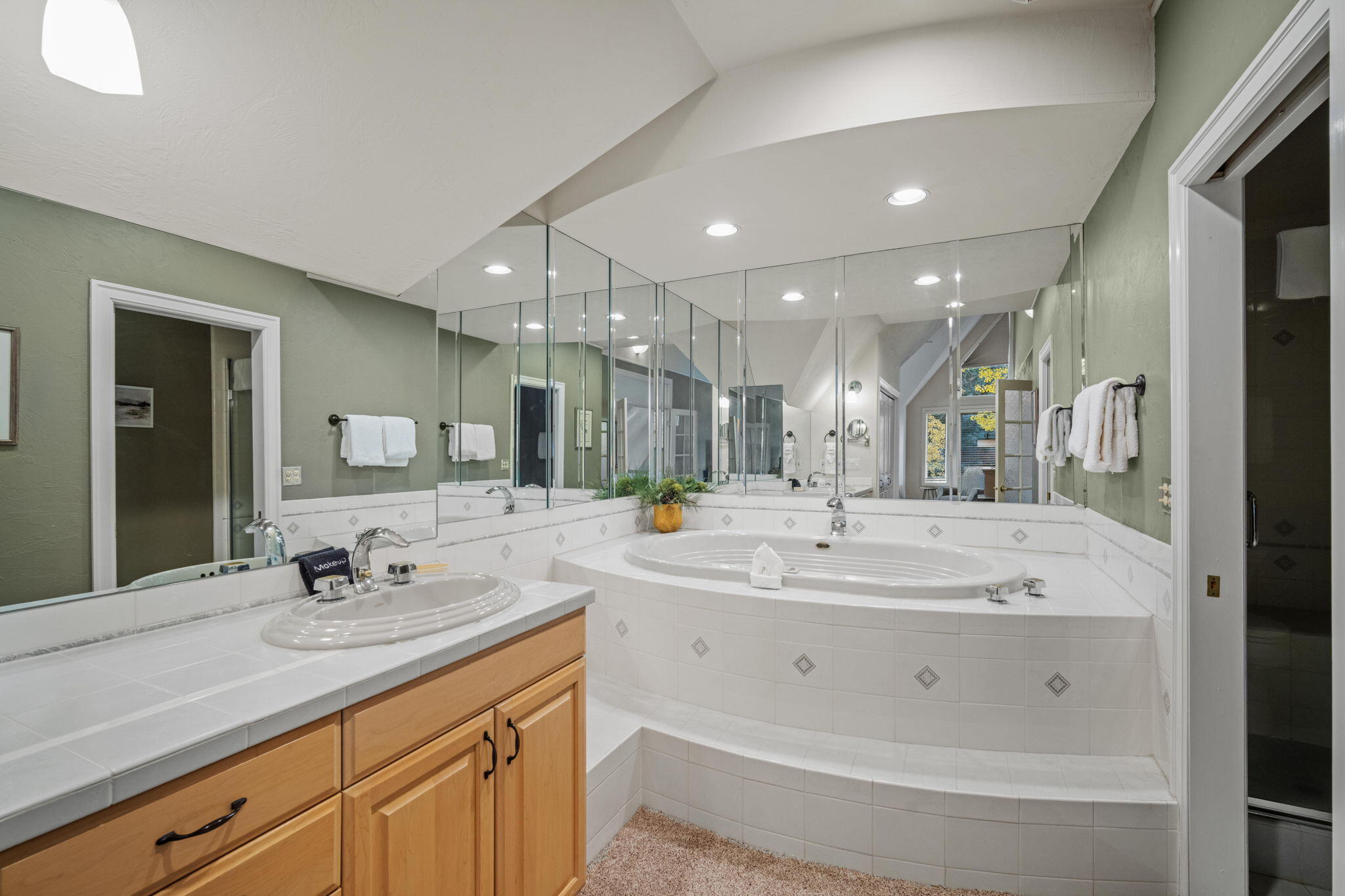 StoneTH - Residential