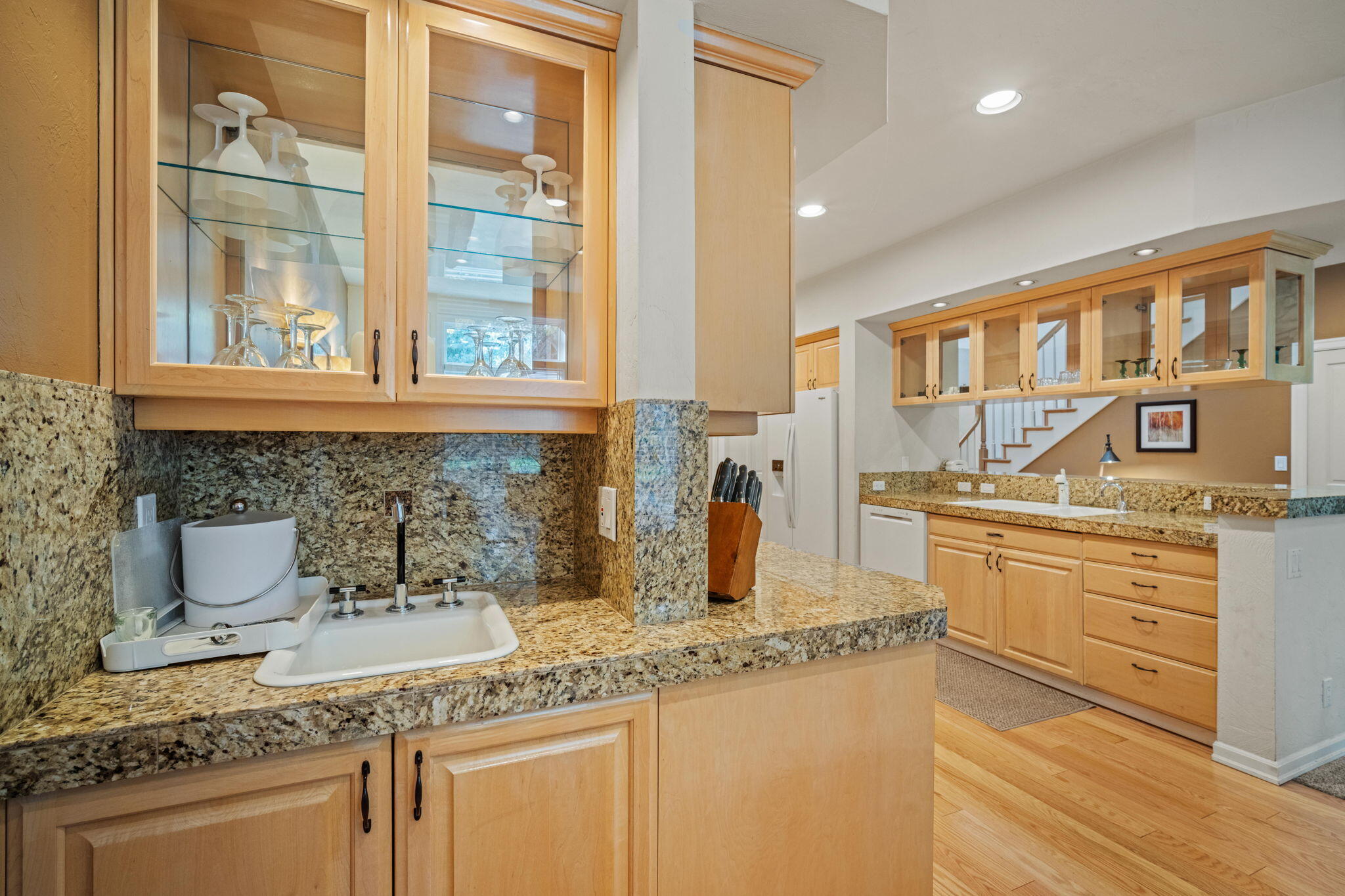 StoneTH - Residential
