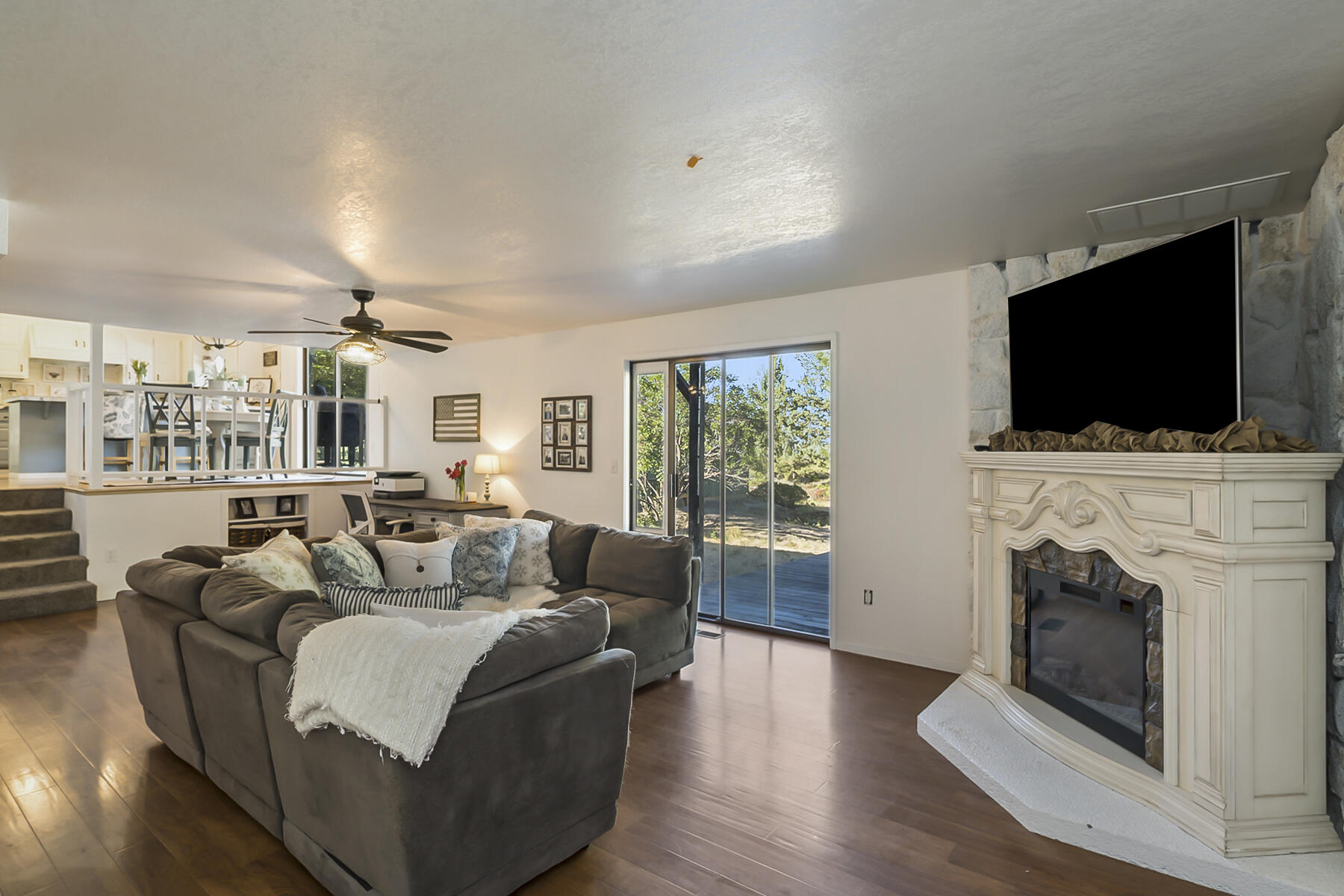 Woodside Ranch - Residential