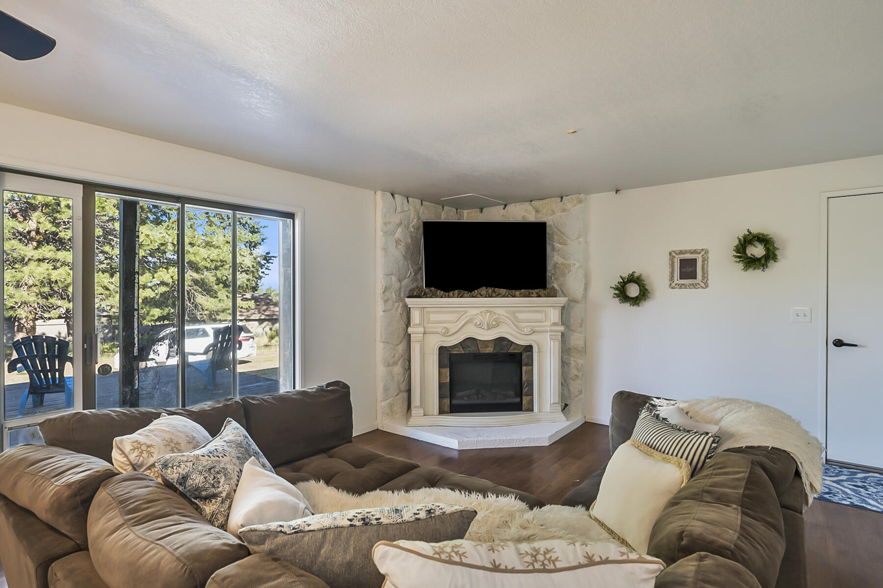 Woodside Ranch - Residential