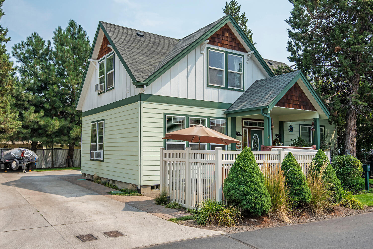 Pines At Sisters - Residential