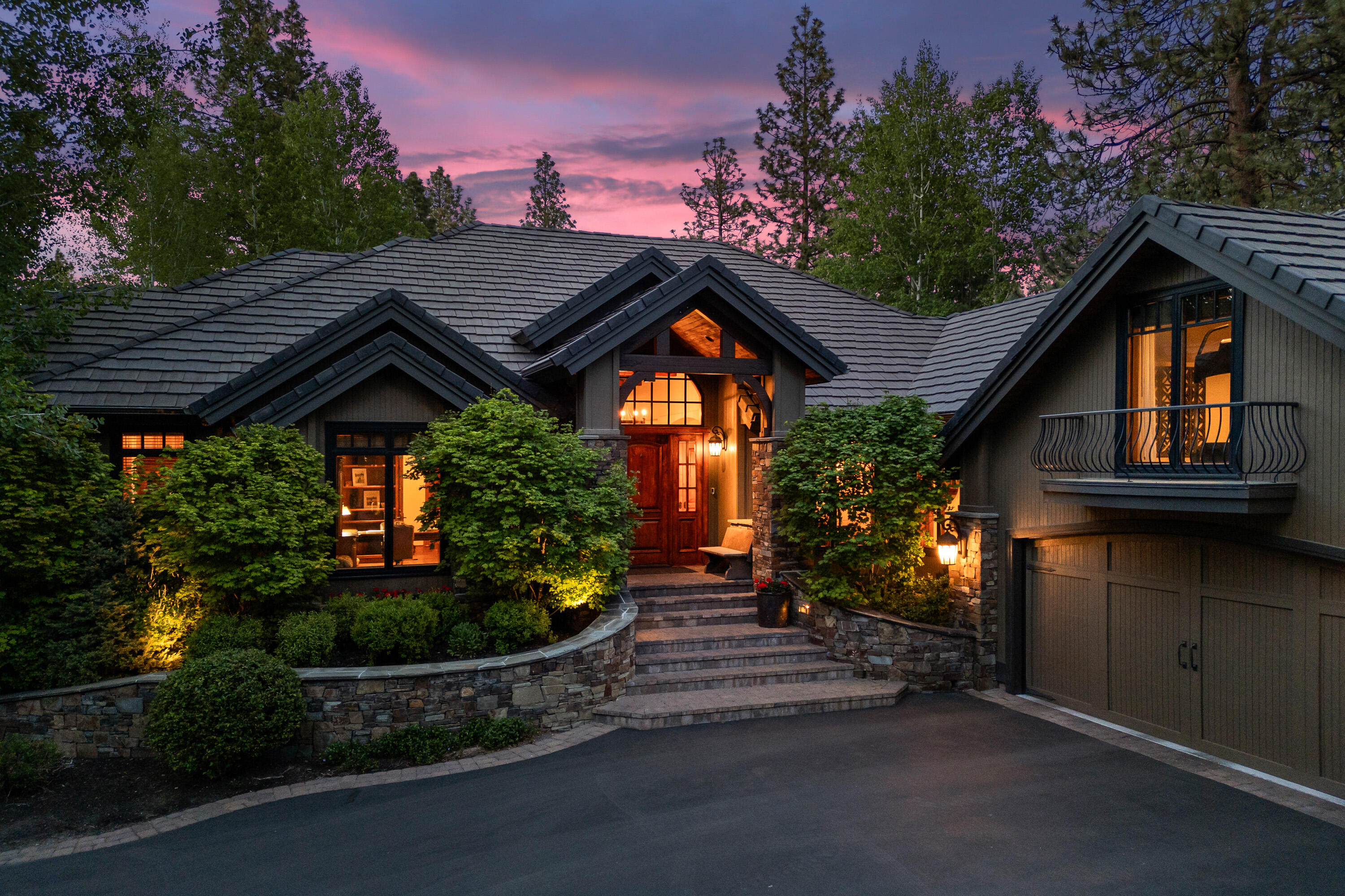 Broken Top - Residential