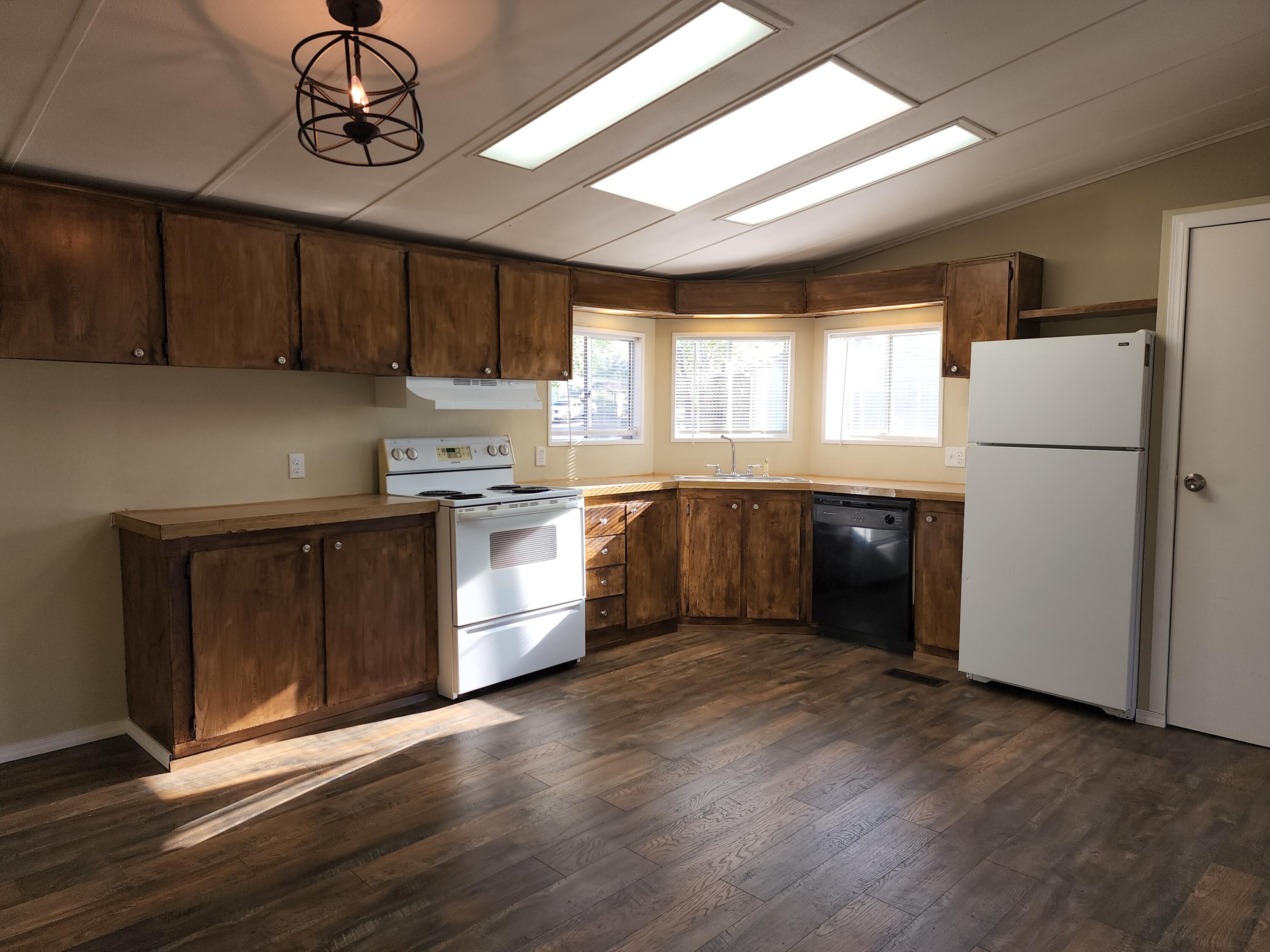 Myra Lynne Mobile Home Community - Residential