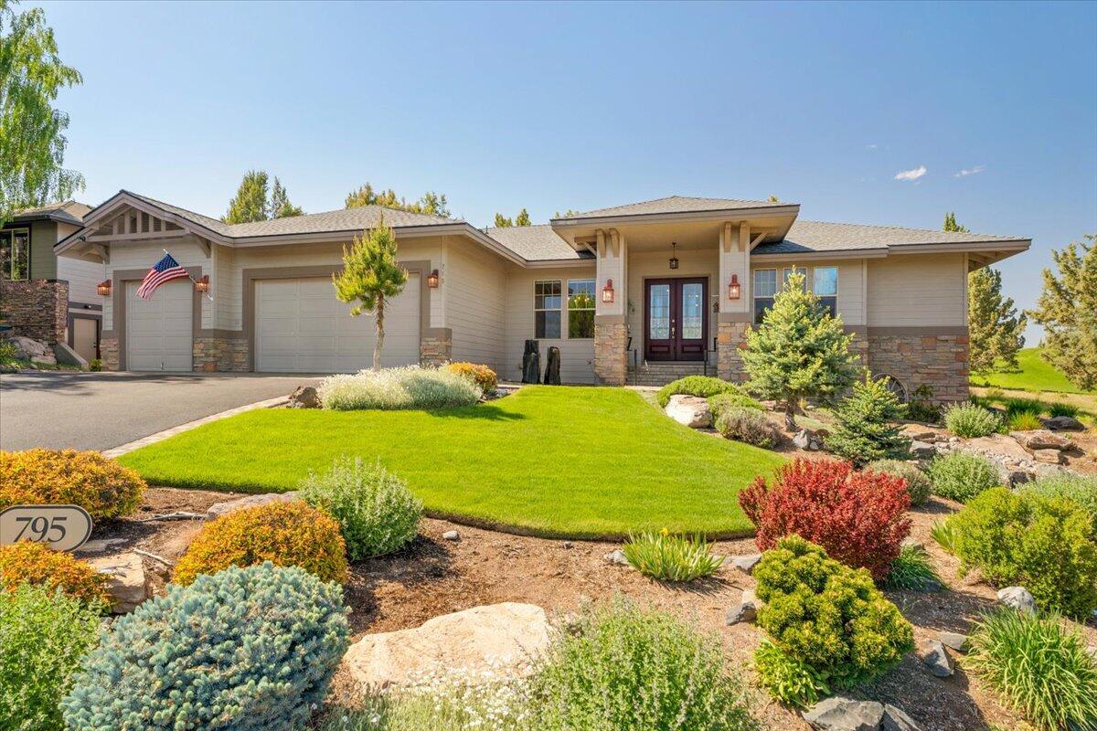 Eagle Crest - Residential