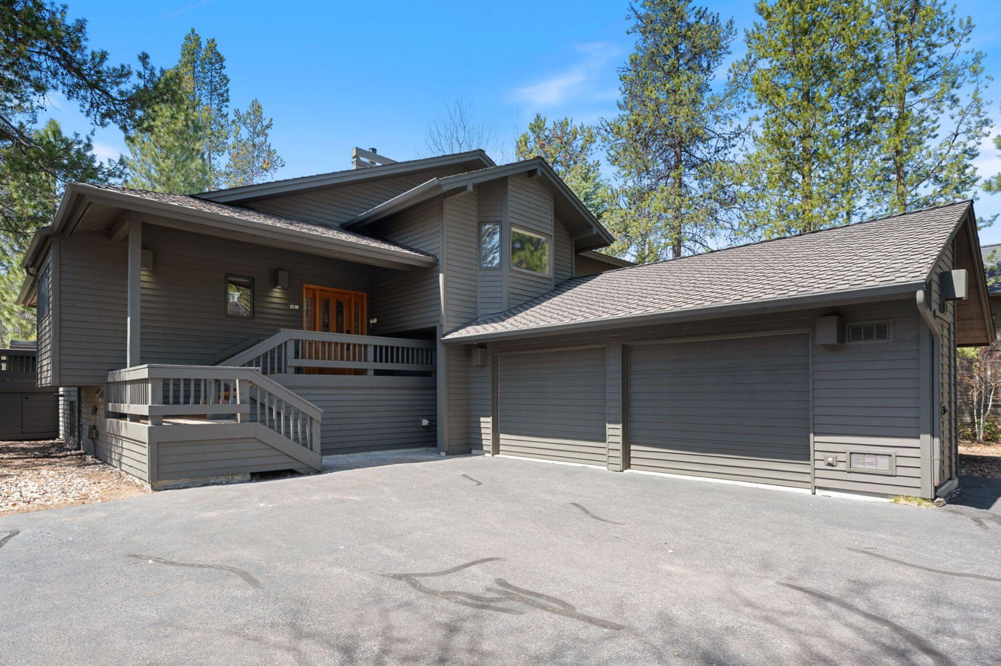 Fairway Crest Village - Residential