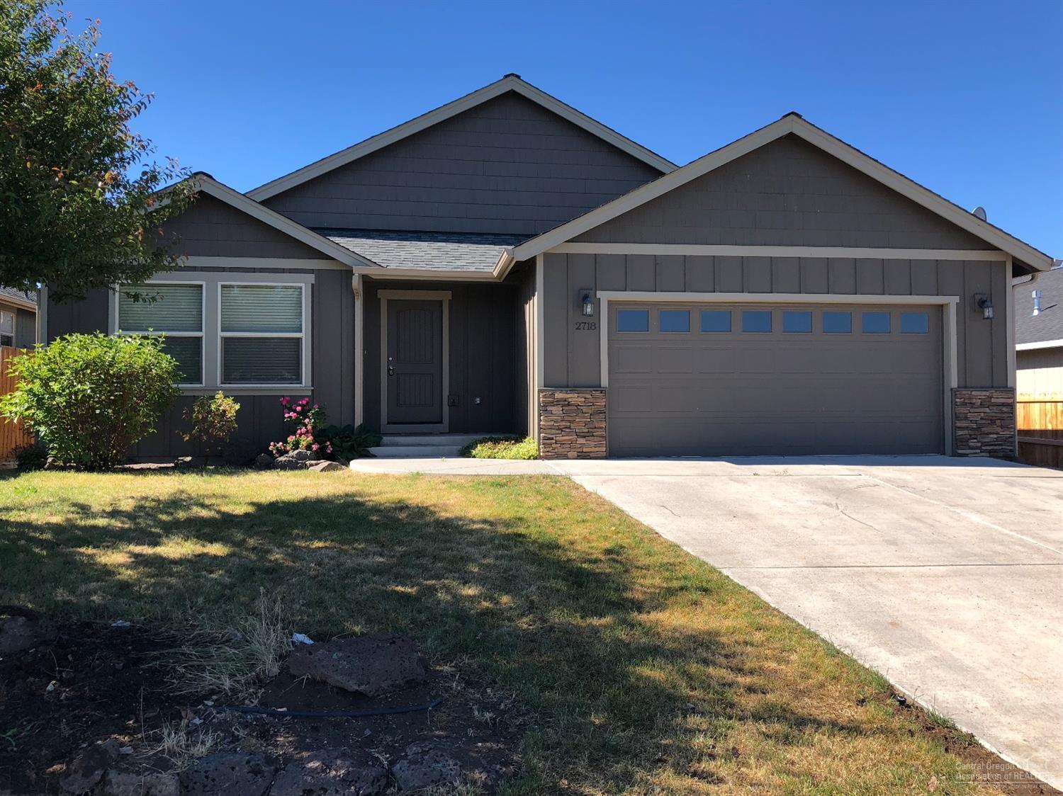 Wonderful single level 4 bedroom home in a peaceful part of town. The home has had all new appliances a few years ago, and just this summer it received all new interior paint and all new carpet. The home lives large, if your looking for 2,000 ft home this wont disappoint.