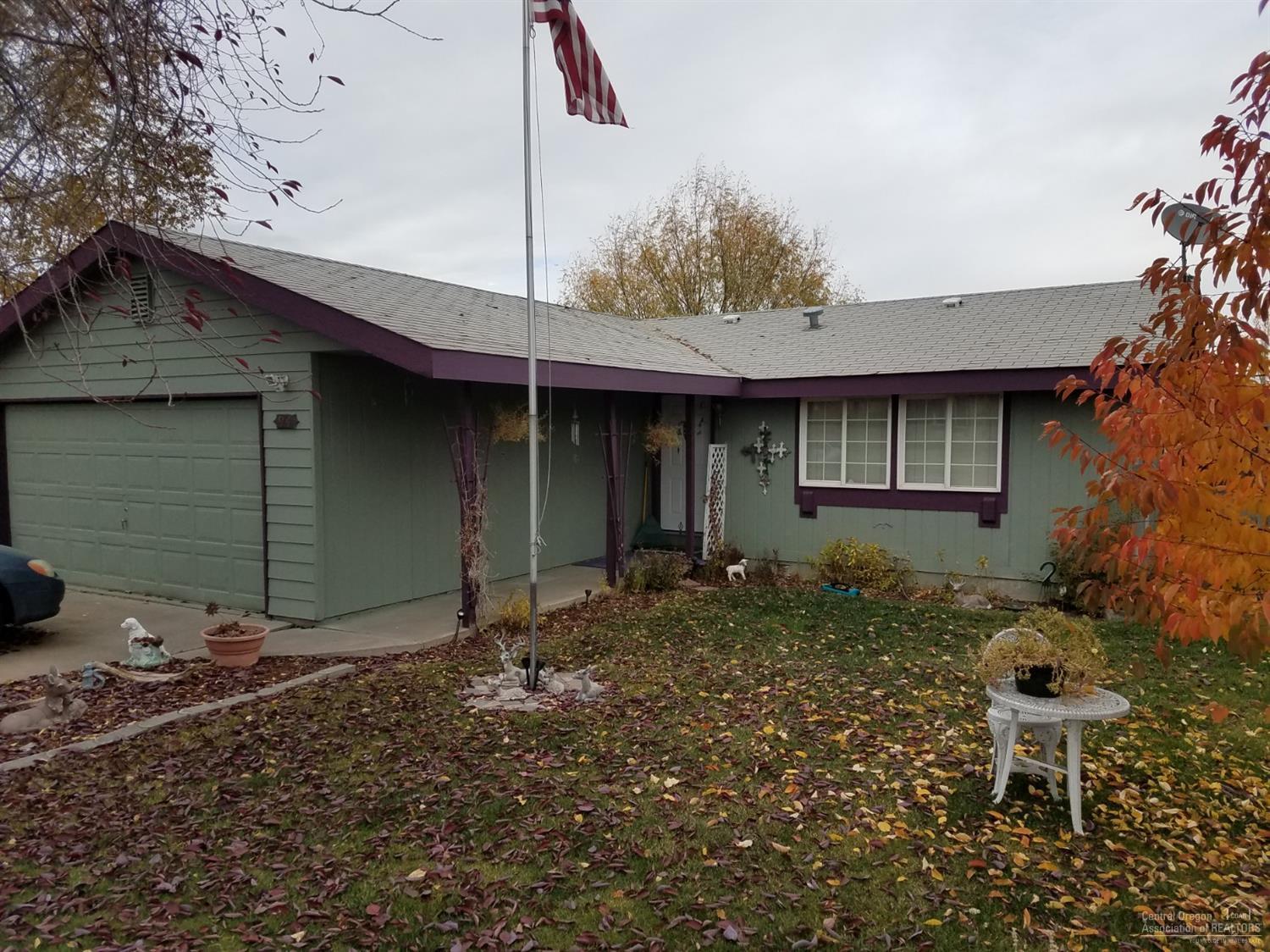 Comfortable 3 bedroom 2 full bath home. Large deck off back door. Home well cared for with updates in kitchen and bathroom, bedroom. Fenced back yard for pets. Close to town and shopping.