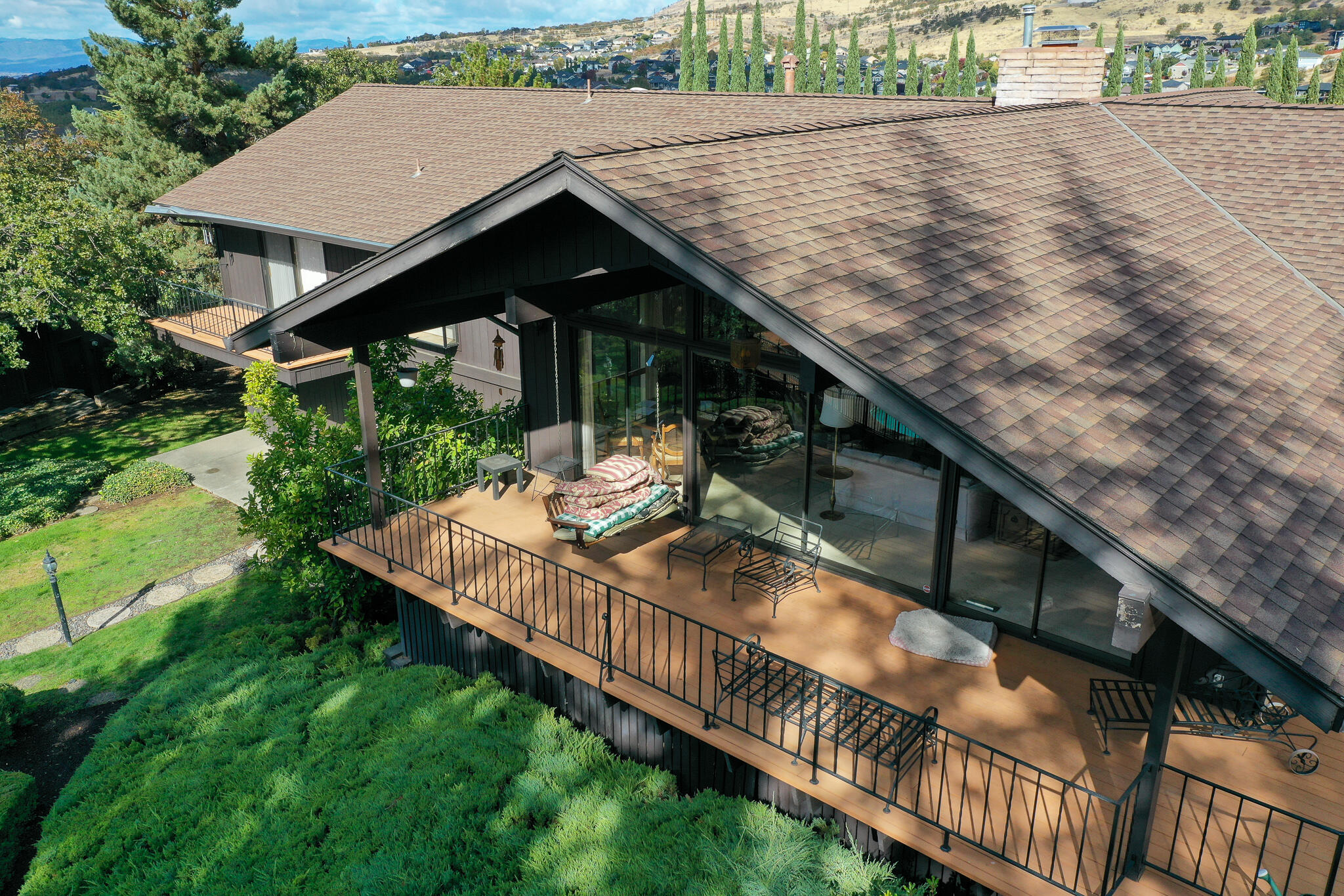 Magnificent East Medford Estate. Original owners since 1968. The property consists of two tax lots and two addresses with gated access from both Mariposa Terrace and Hillcrest. The county shows the square feet at 4,333 and consists of 5 bedrooms and 3 1/2 baths on two levels. Large kitchen with eating area , formal dining room, large living room with wide open vistas to the foothills and valley . Very large primary bedroom with a full wall of builtin storage closets on the main floor. Separate office on
main floor. Large family room or den downstairs. Walls of glass abound.The property includes a separate guest room with bath in the garage area. Beautiful inground pool, large decks, tennis court, three car garage plus and RV garage, carport, multiple decks, mature landscaping and beautiful lawns. Come see this hard to find large and private property.Updated zoned gas furnaces with central A/C.