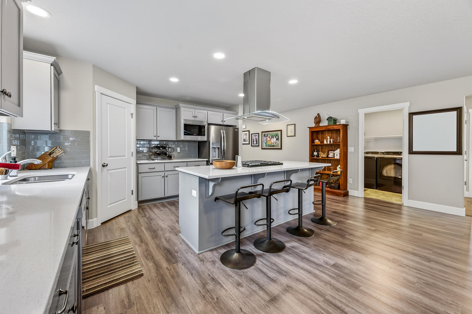 27 Elm - Residential