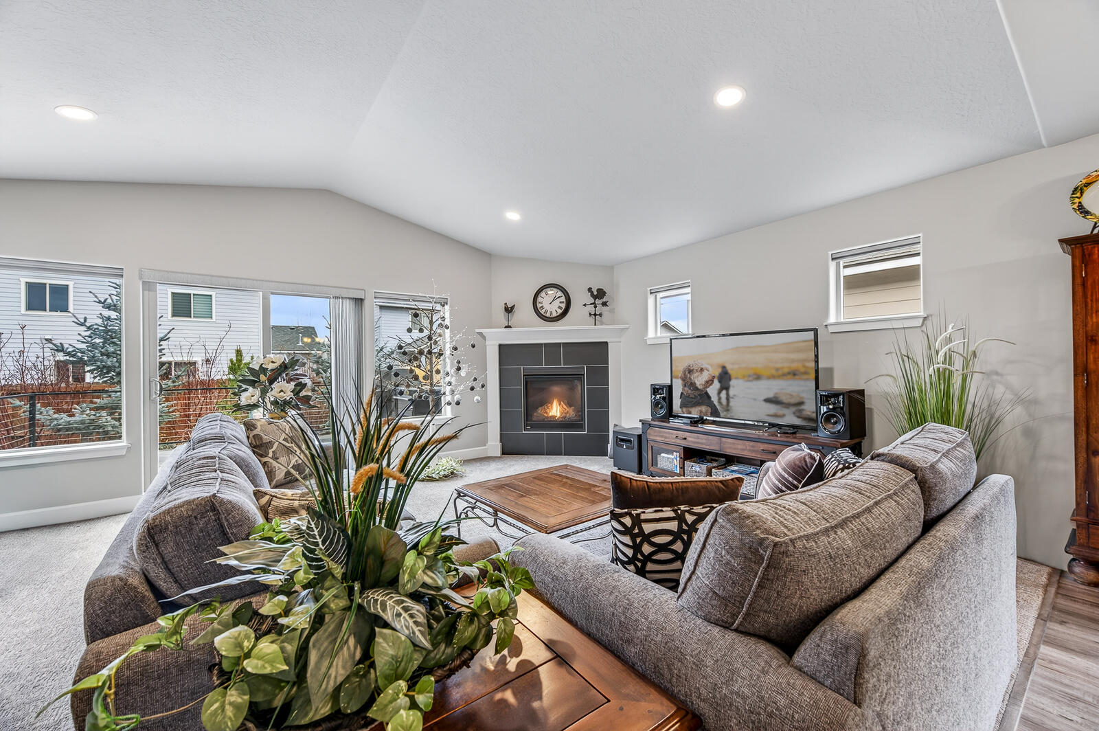 27 Elm - Residential