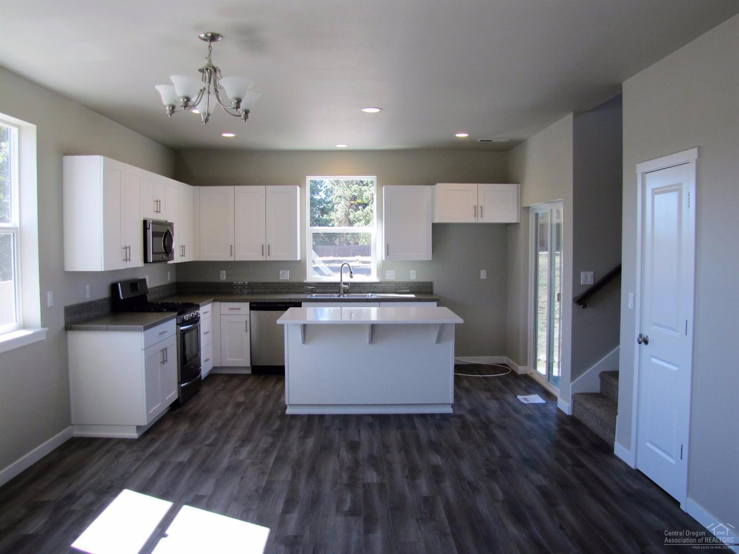 Reed Pointe - Residential