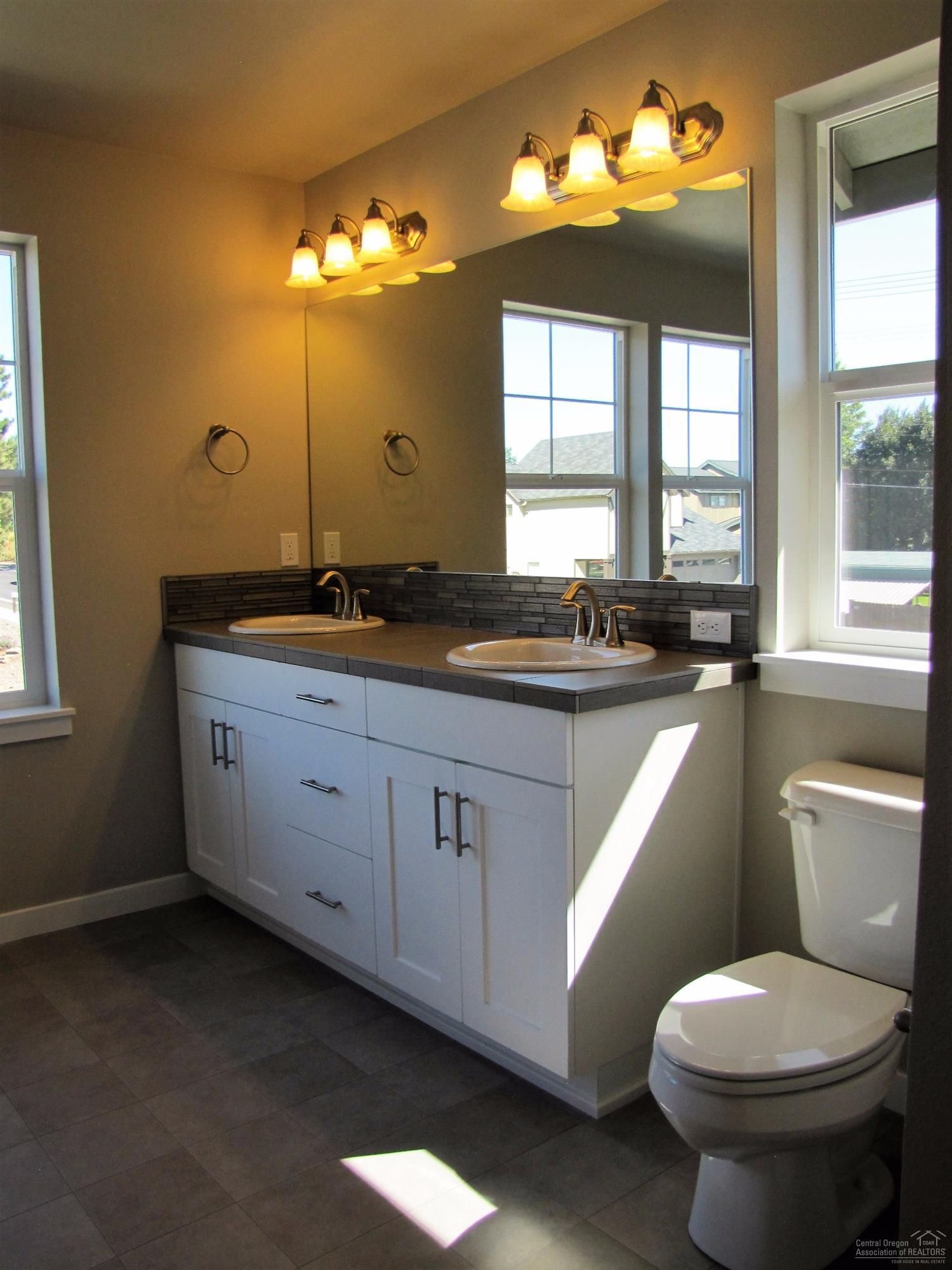 Reed Pointe - Residential