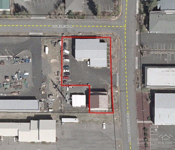 100% Multi-tenant leased investment (includes NNN land Leased Cell Tower). Corner lot, Fully Fenced, two separate tax lots.