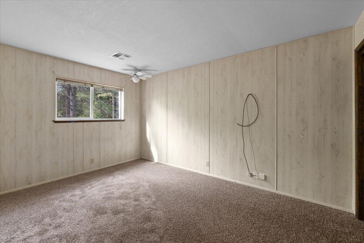 Rogue Acres - Residential