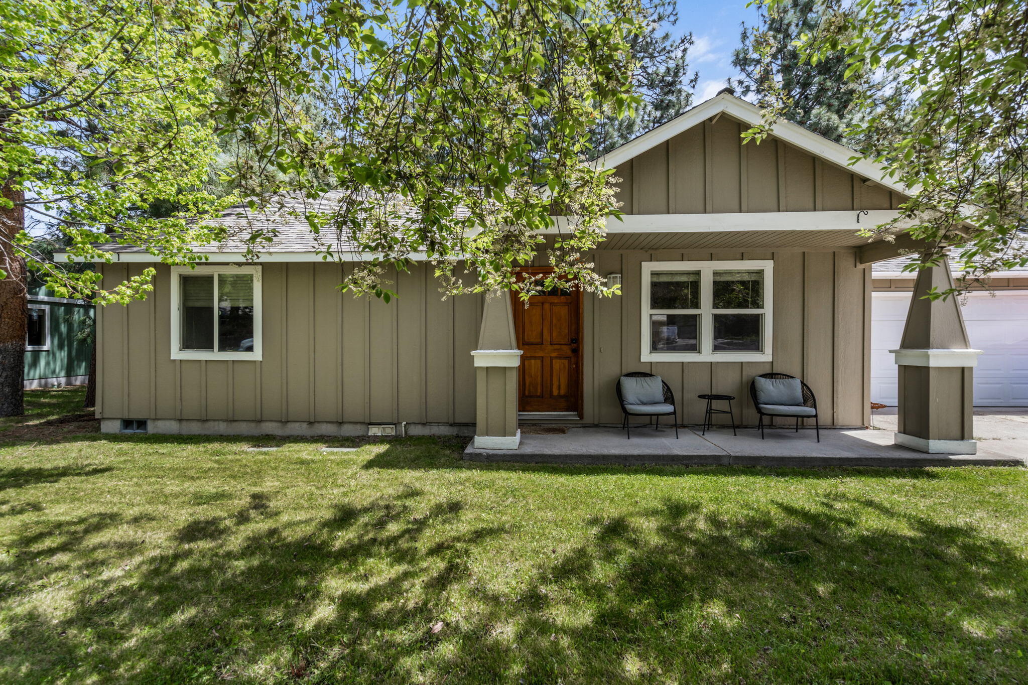 Don't miss this 3bd 2ba -STR eligible- gem in desirable SW Bend! Only minutes to the Old Mill and the Deschutes River! You'll enjoy vaulted ceilings and an open floor plan, paired with a large backyard and mature trees! Perfect for kids, pets, or entertaining.  Whether you are looking for a home to make your own or an investment property to build your portfolio, this home in a prime SW Bend location is a must see!