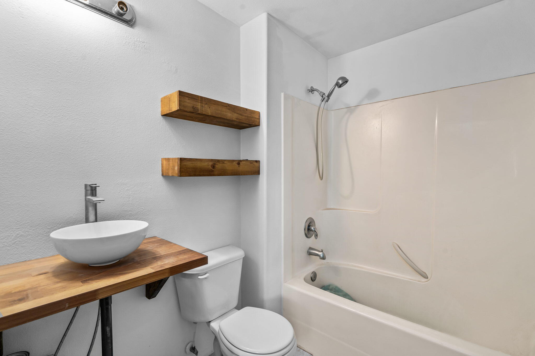 Deschutes River Cros - Residential