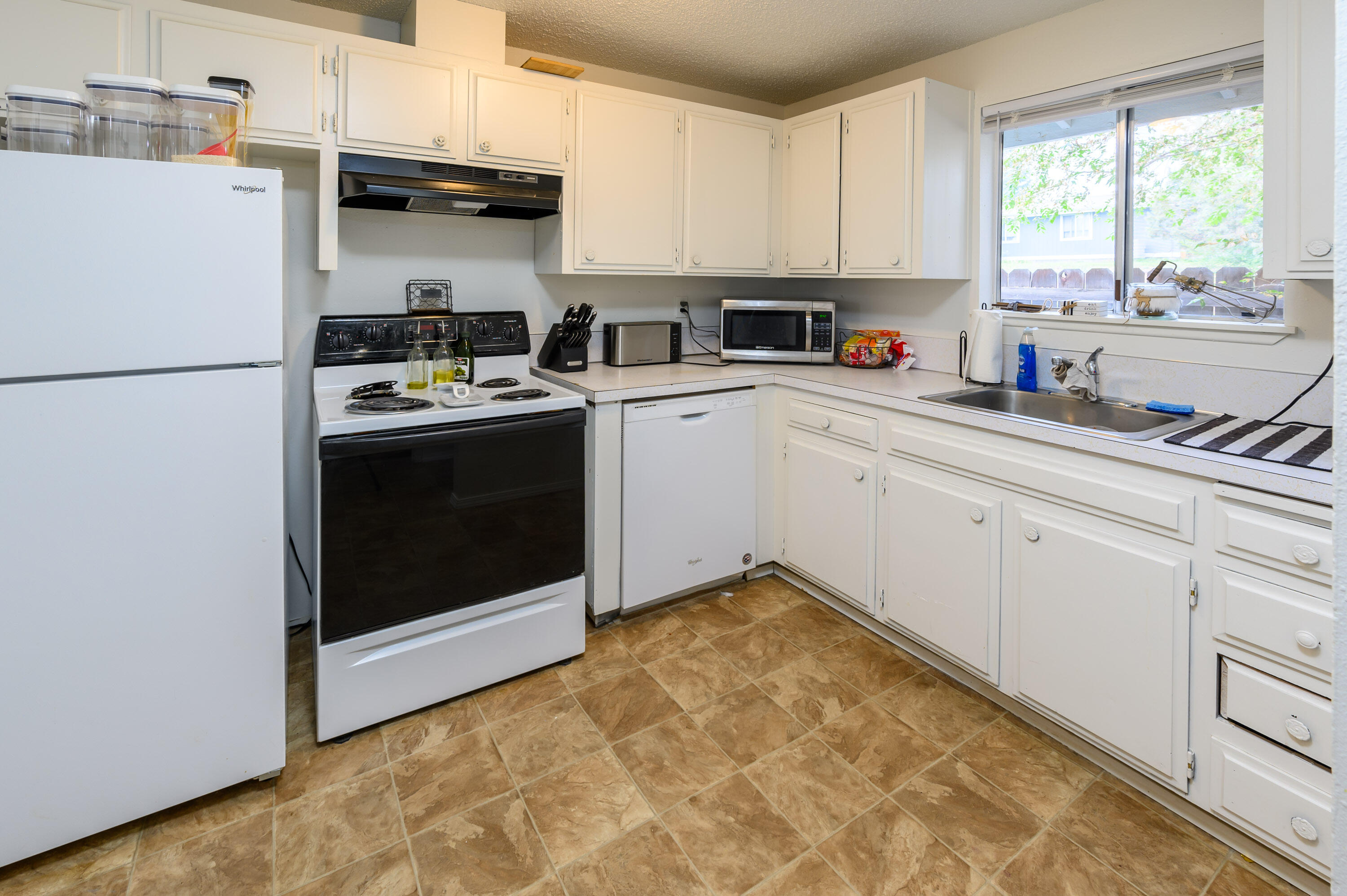 Lone Juniper Estates - Residential Income