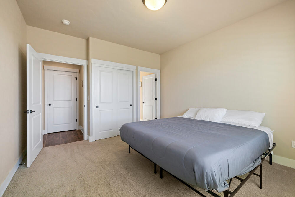 Sky Ridge Estates - Residential