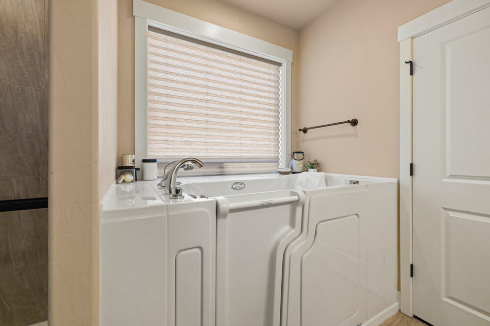 Sky Ridge Estates - Residential