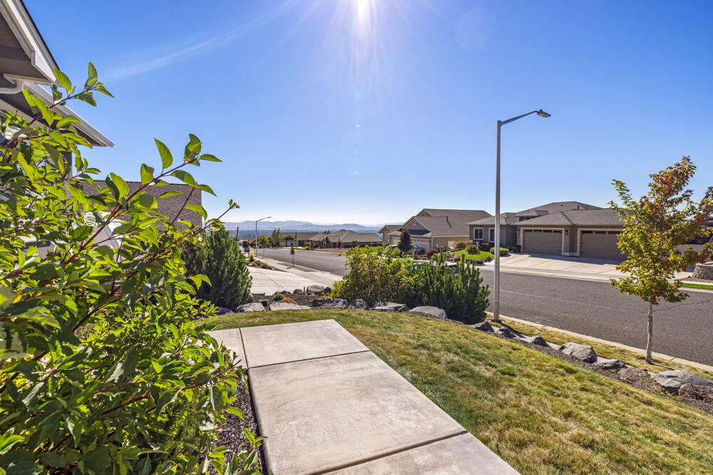 Sky Ridge Estates - Residential