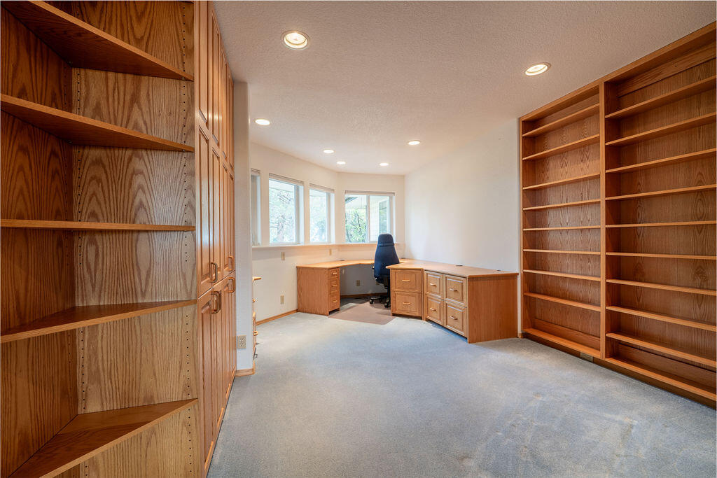 Sundance East - Residential