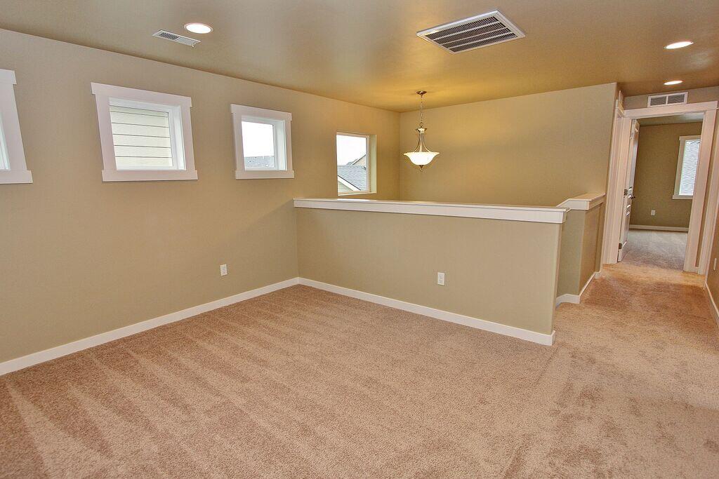 Mckenzie Meadow Vill - Residential