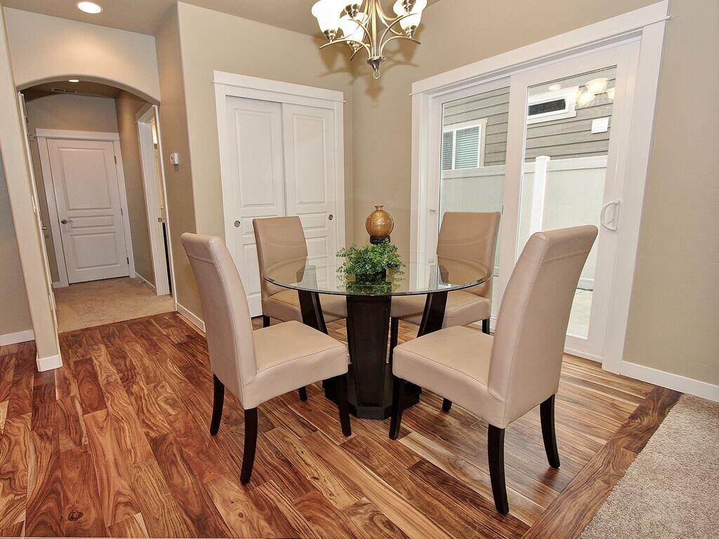 Mckenzie Meadow Vill - Residential