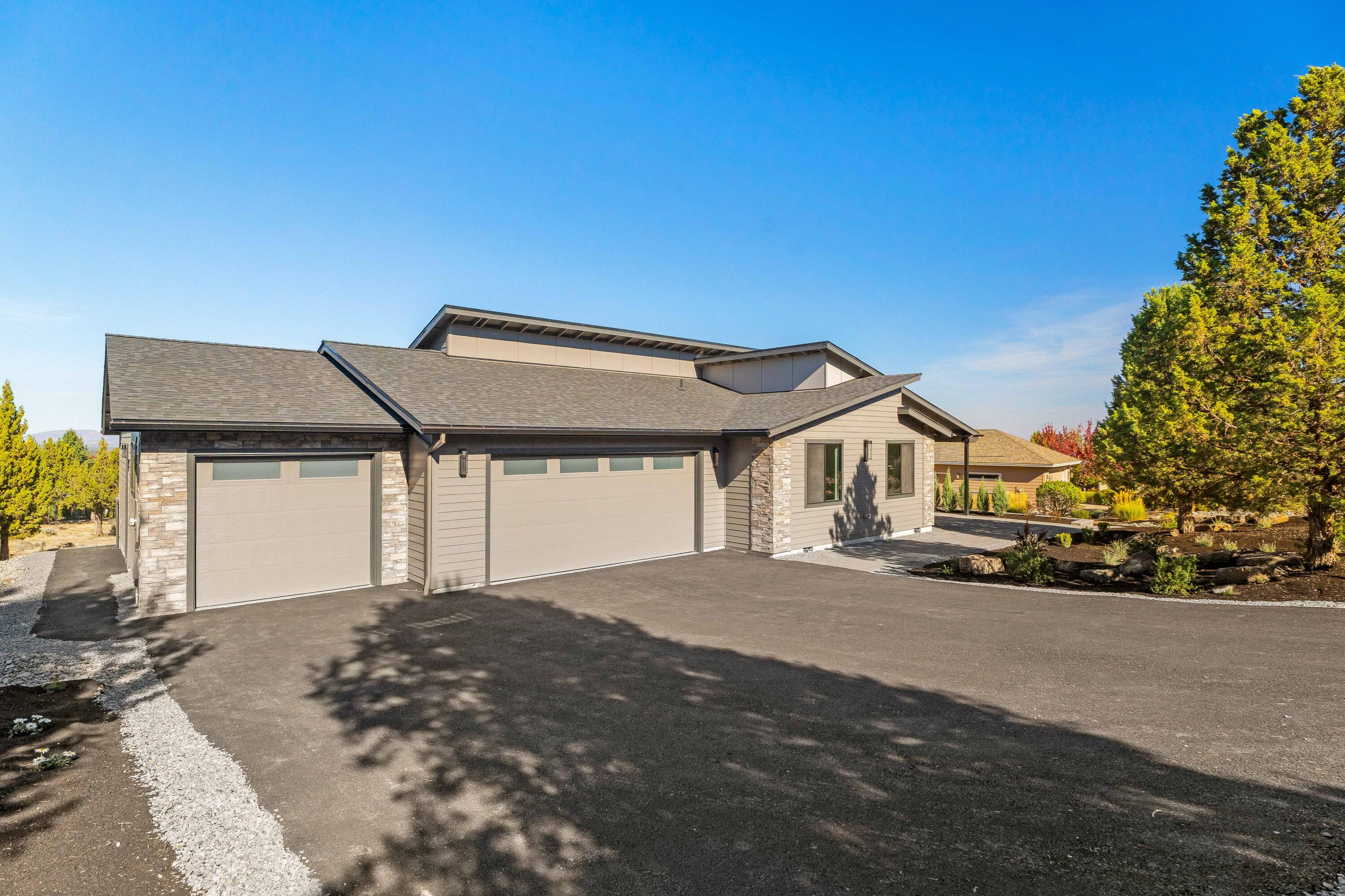 Eagle Crest - Residential