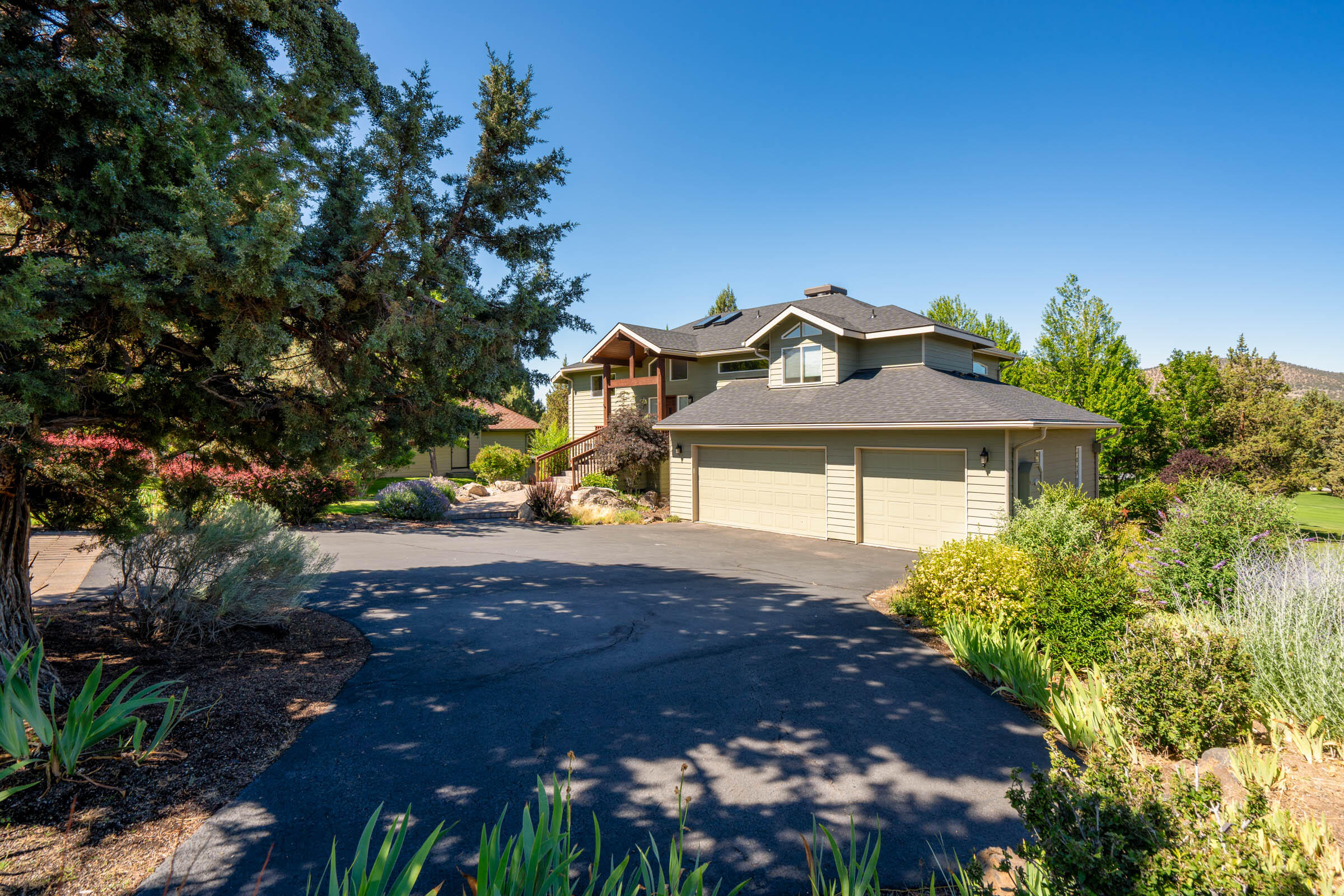 Eagle Crest - Residential