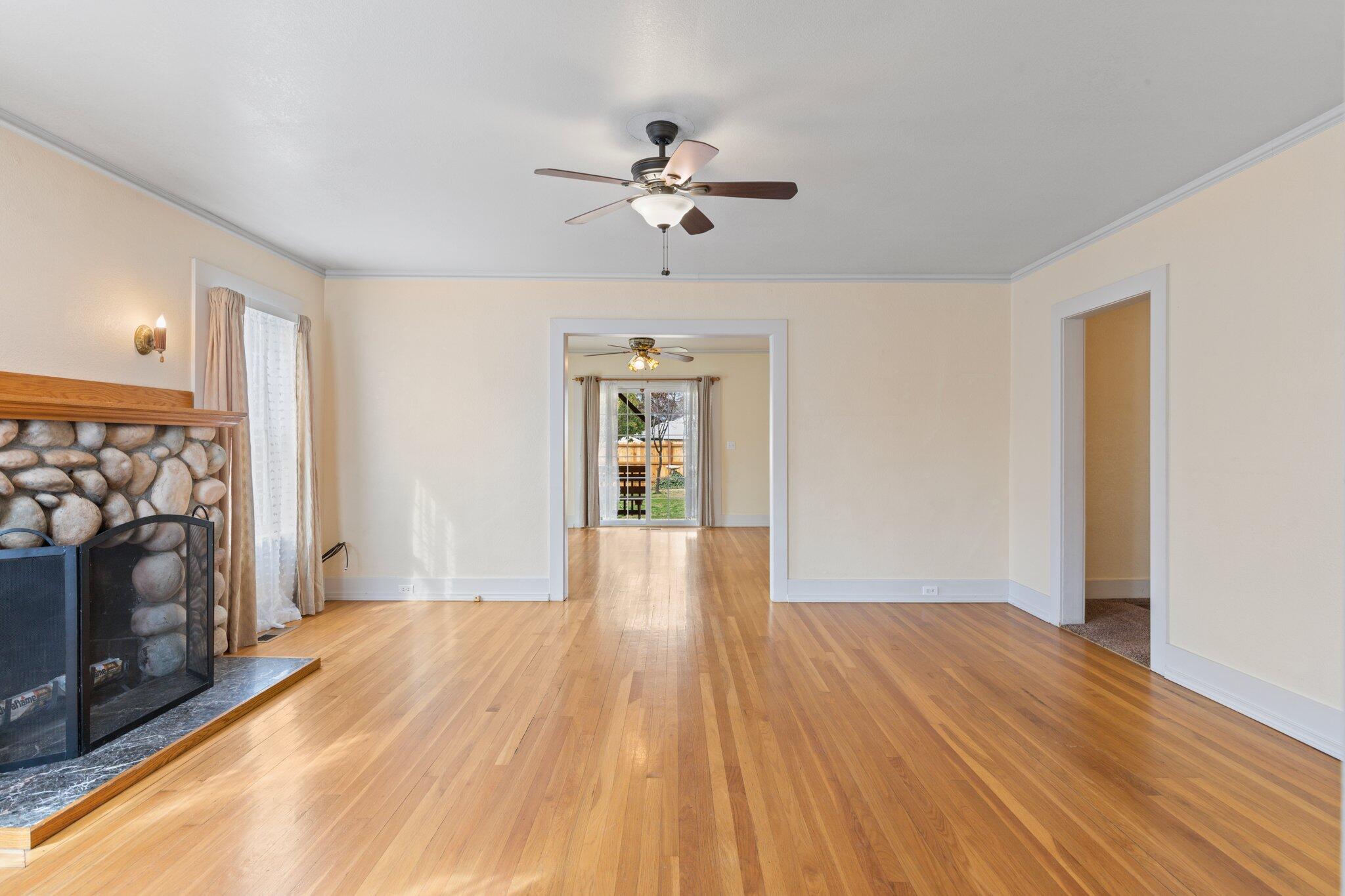 Creston Heights Addition - Residential