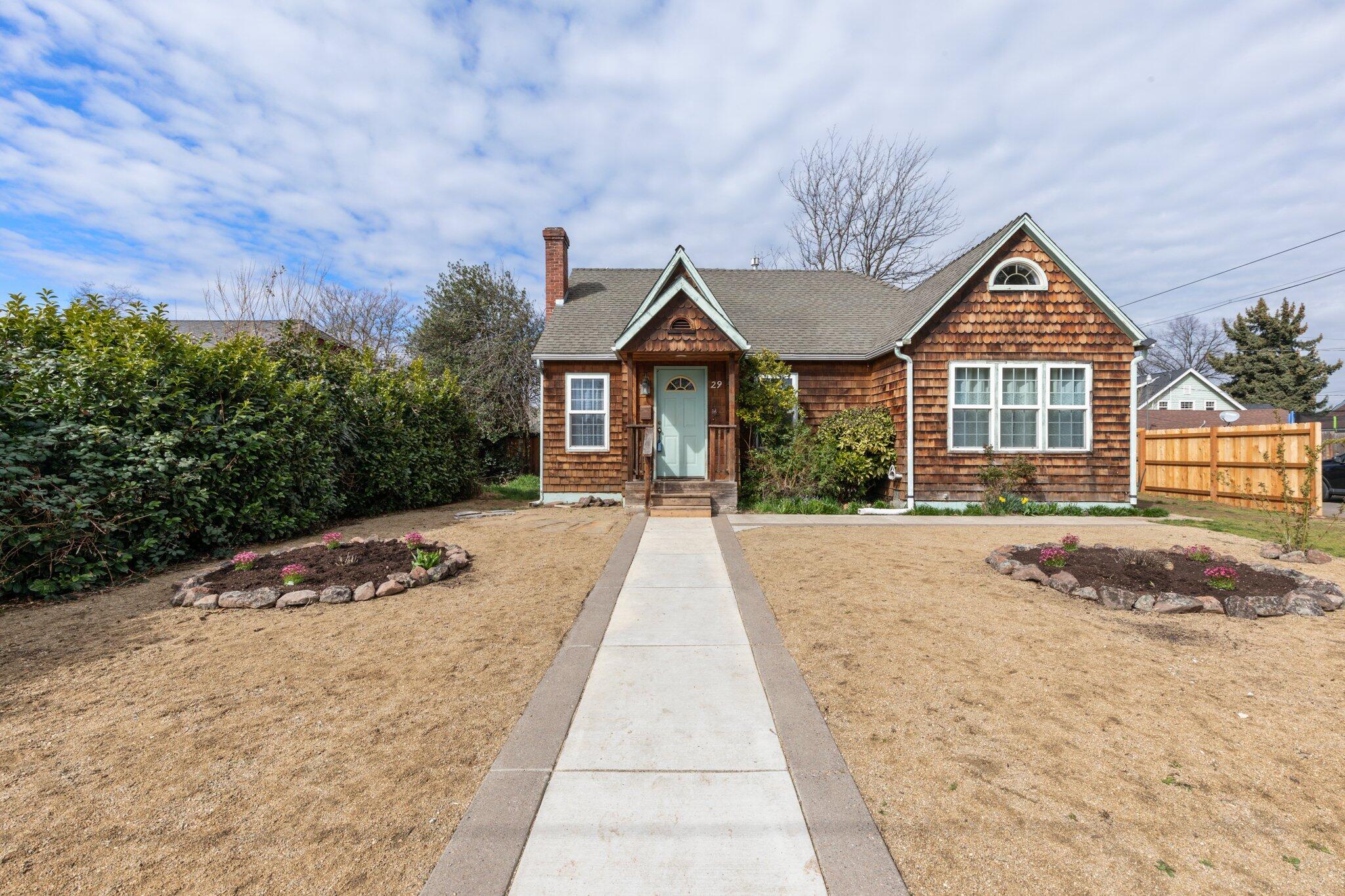 Creston Heights Addition - Residential