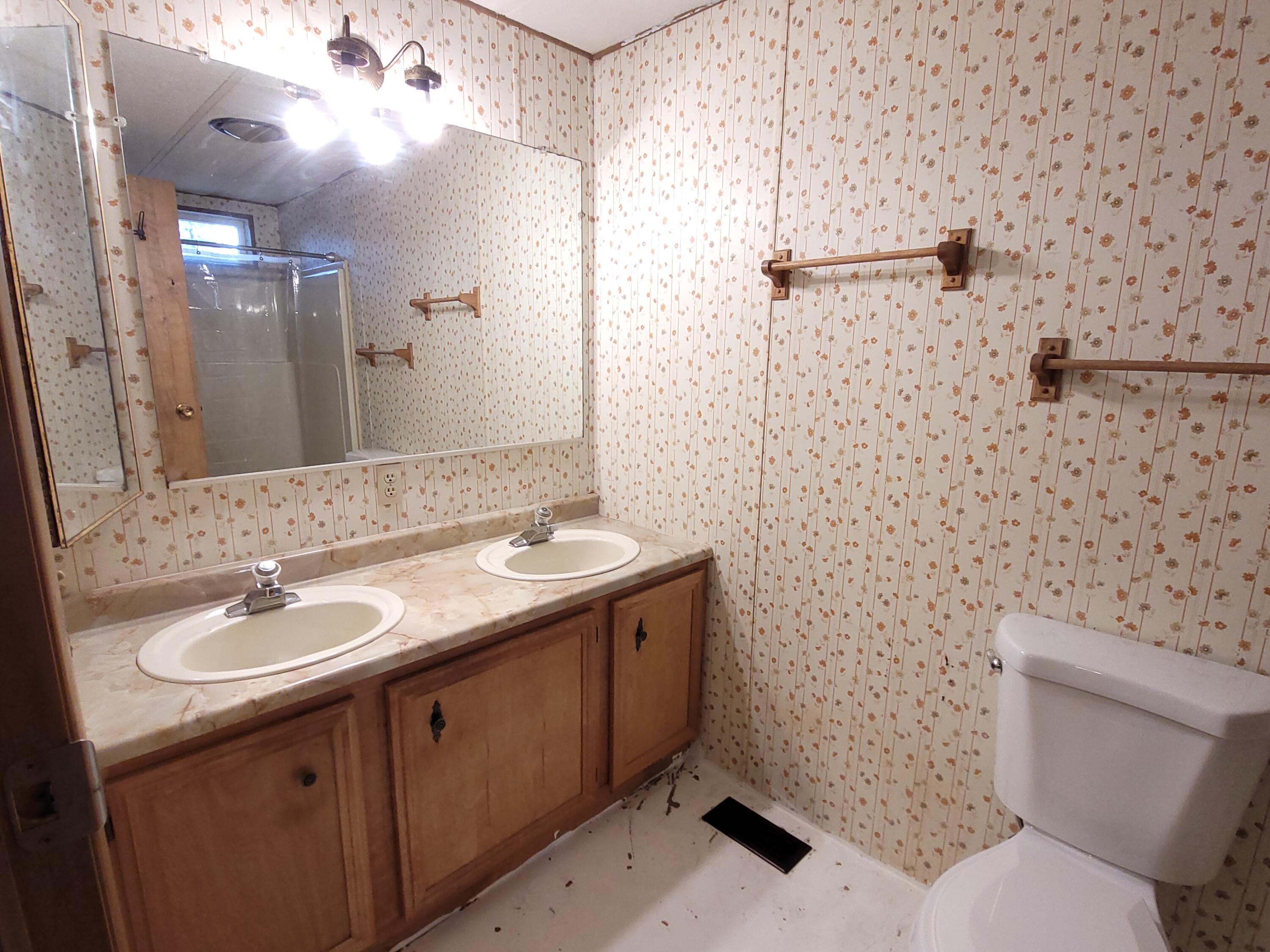 Pinecrest - Residential